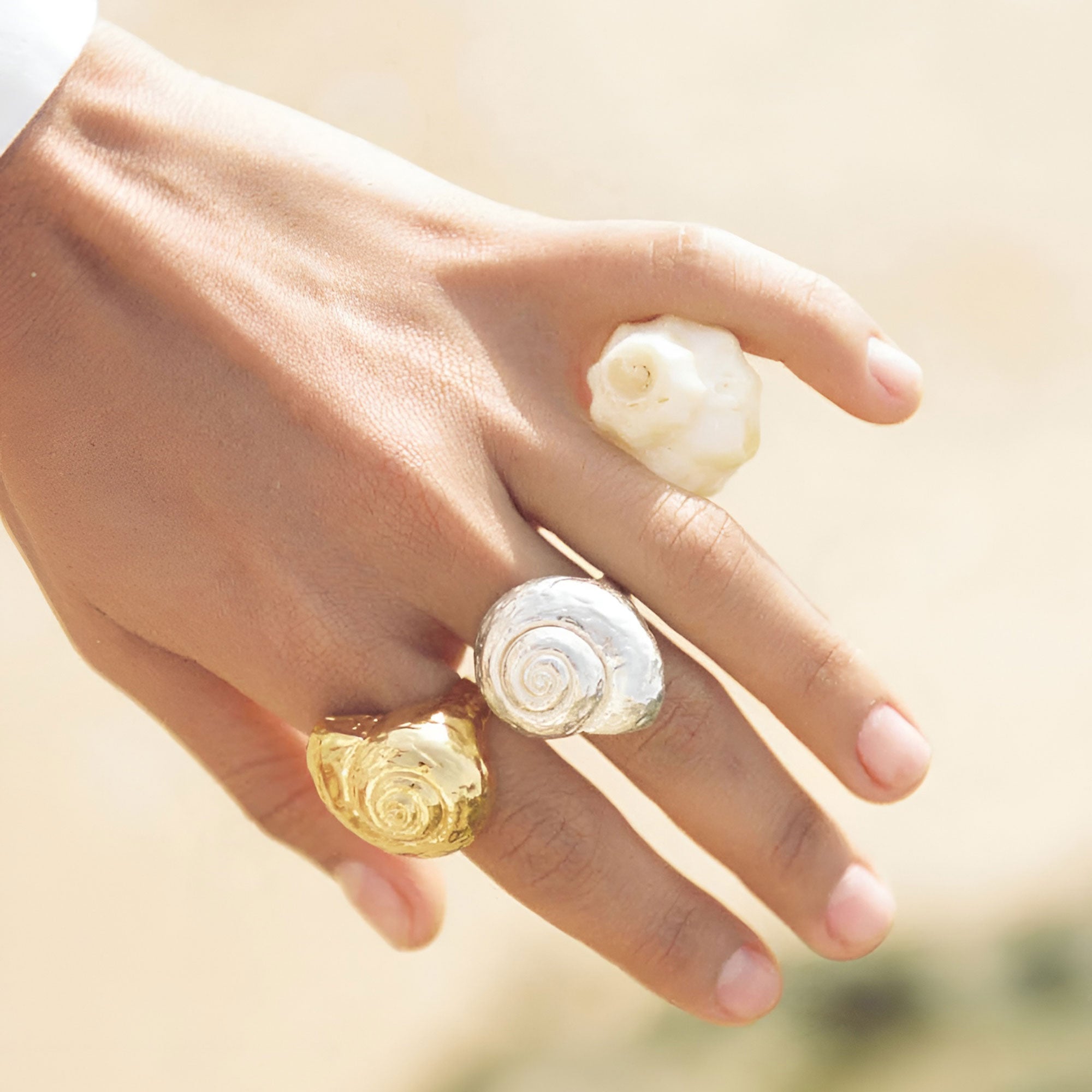 Alhaja Ring Caracola, vergoldet