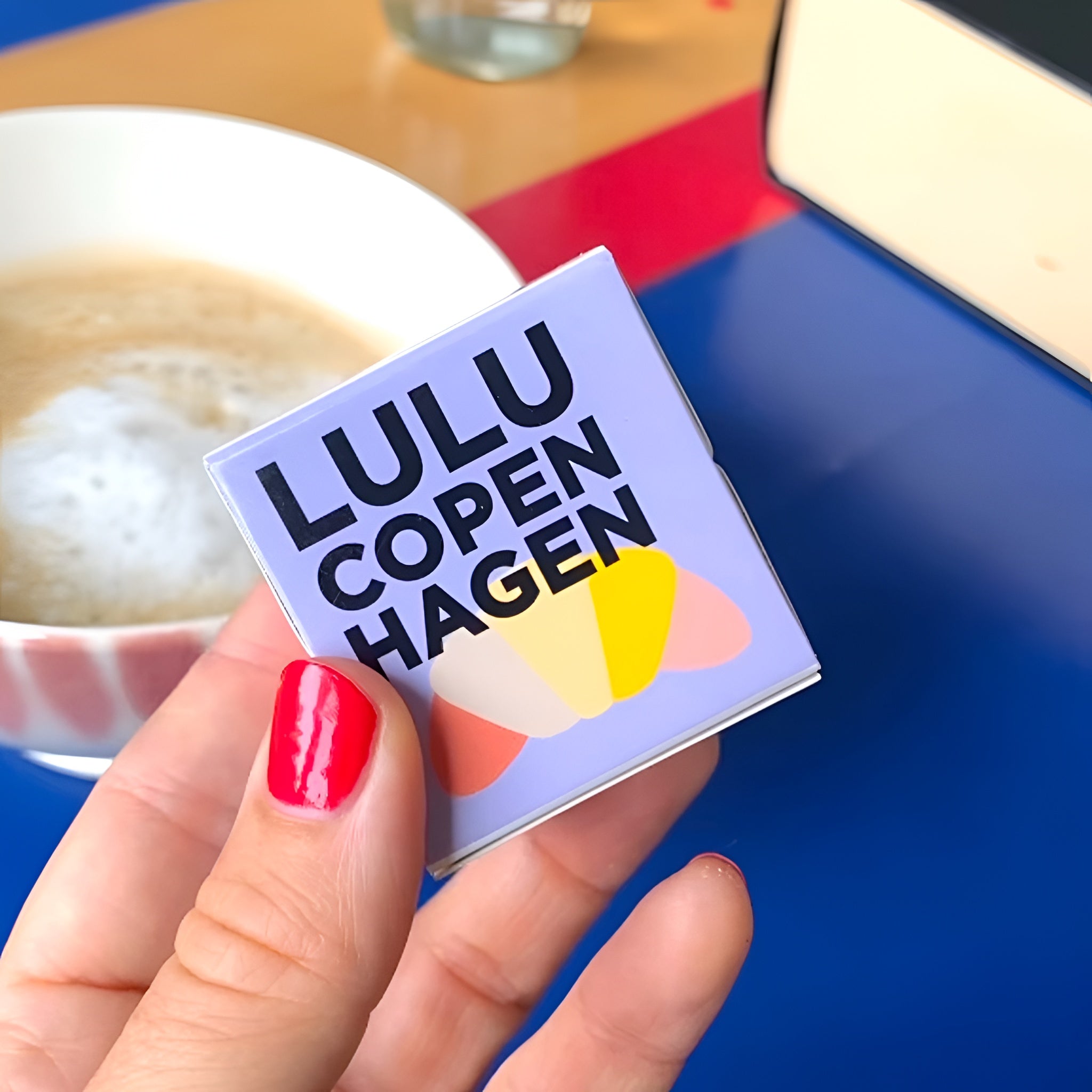 Lulu Copenhagen Ohrstecker Croissant, vergoldet