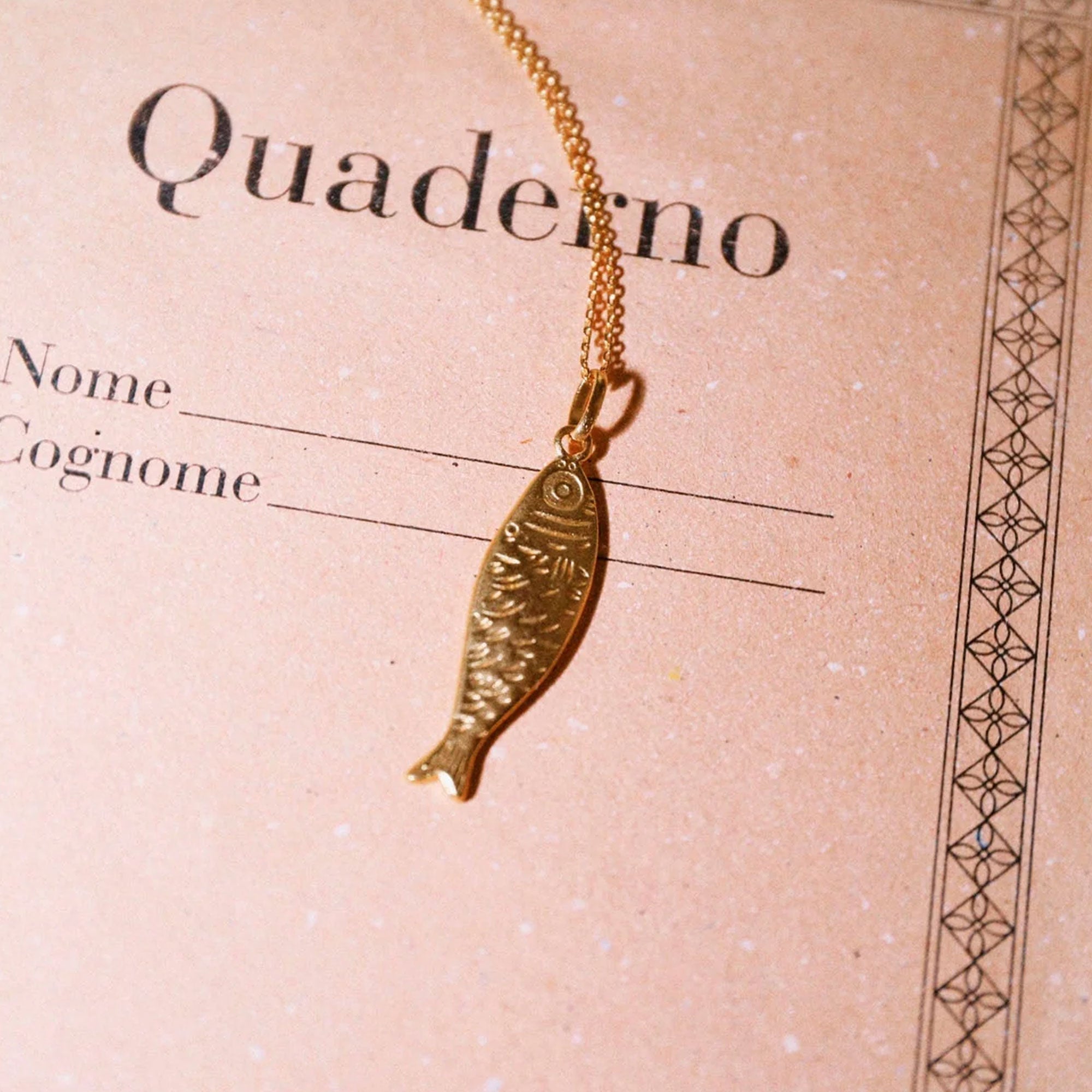 Alhaja Kette Sardinas, vergoldet