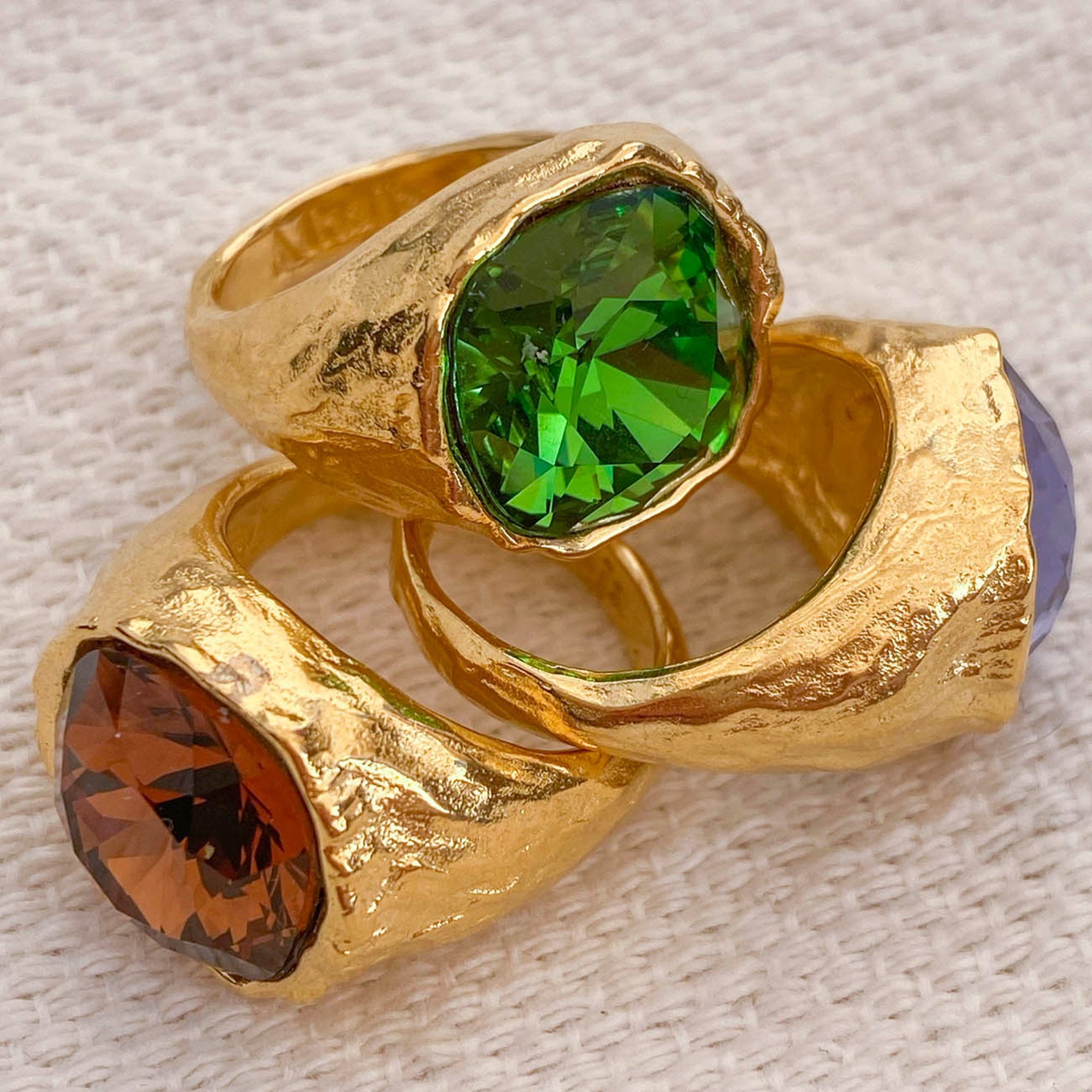 Alhaja Ring Amalfi, lila, vergoldet