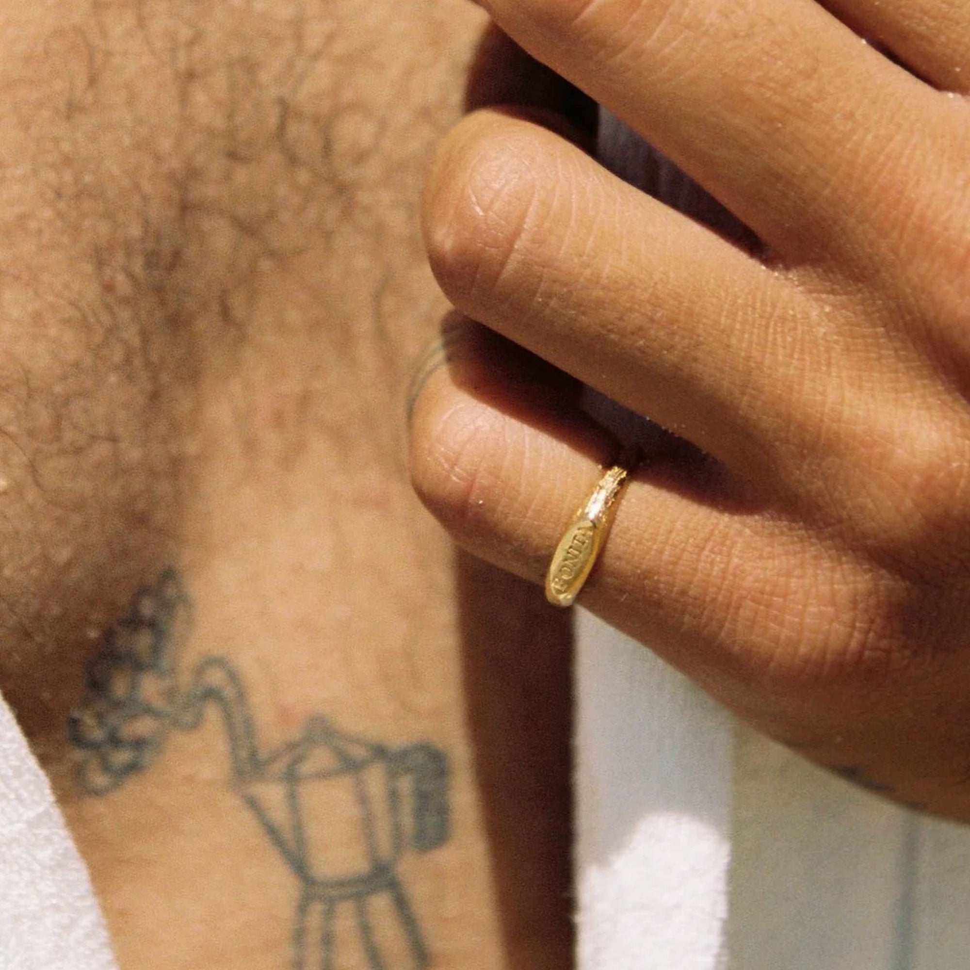 Alhaja Ring Bonita Signet, vergoldet