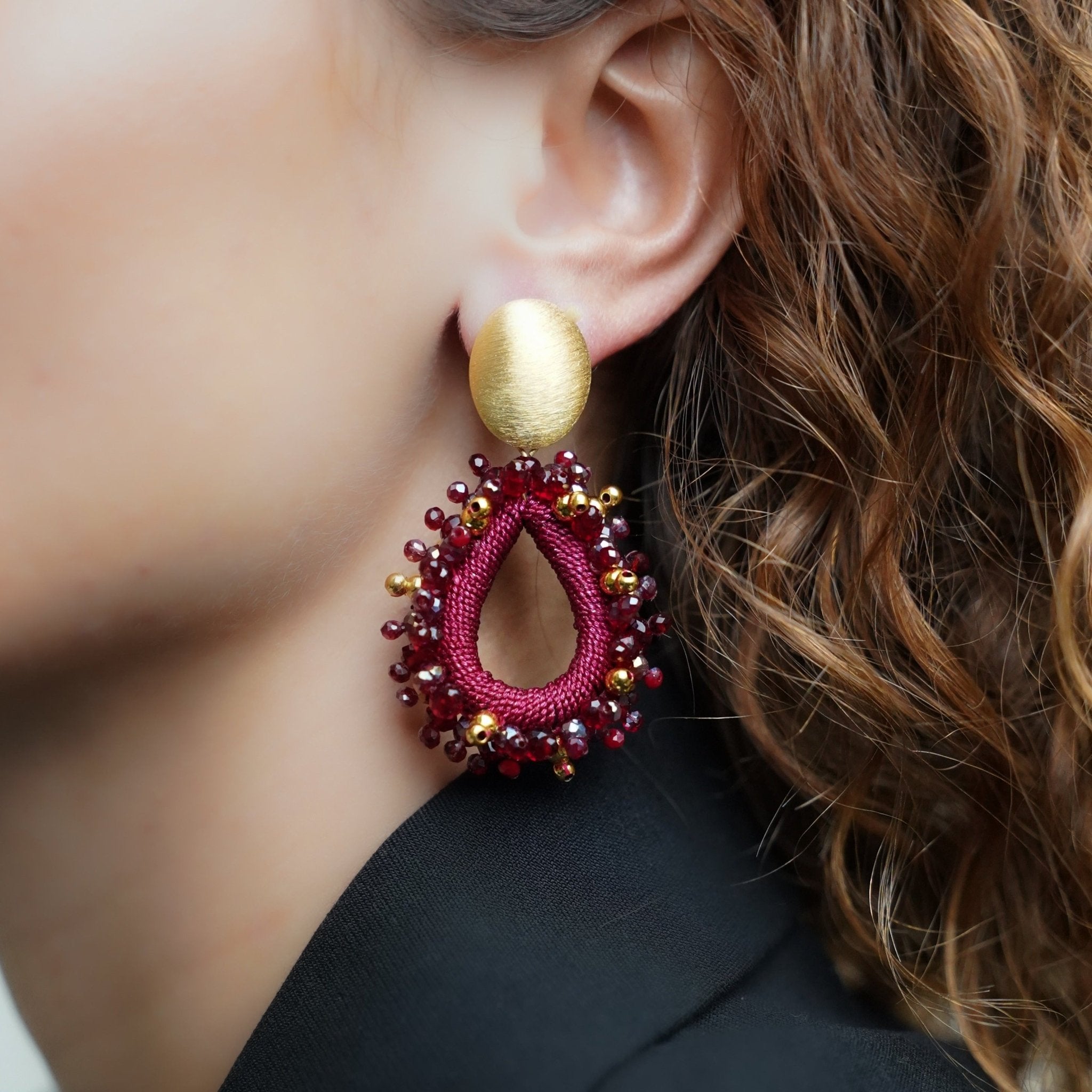 LOTT.gioielli Ohrringe Carina Urchin Drop, bordeaux/gold, M, vergoldet