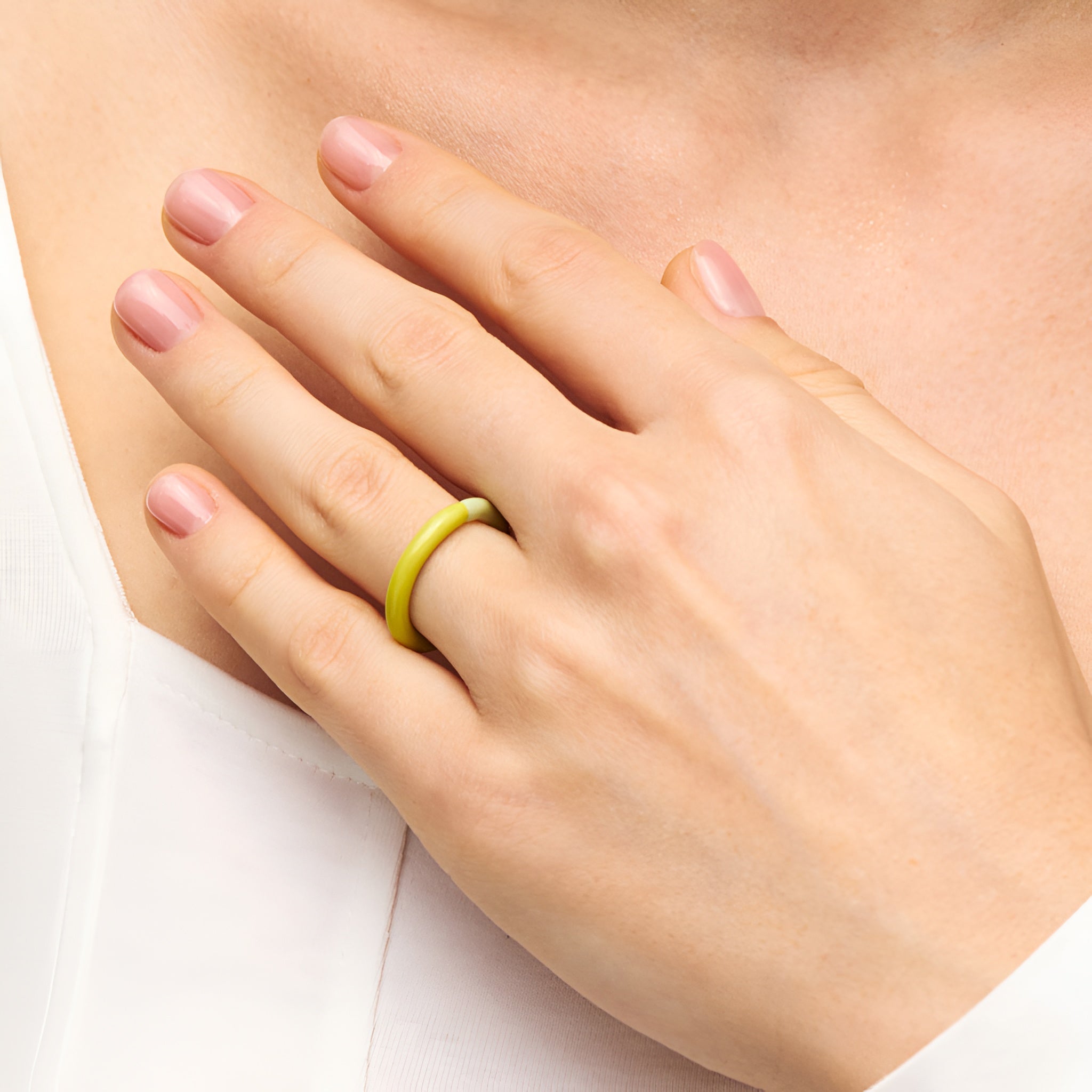 #farbe_lime, silk light green
