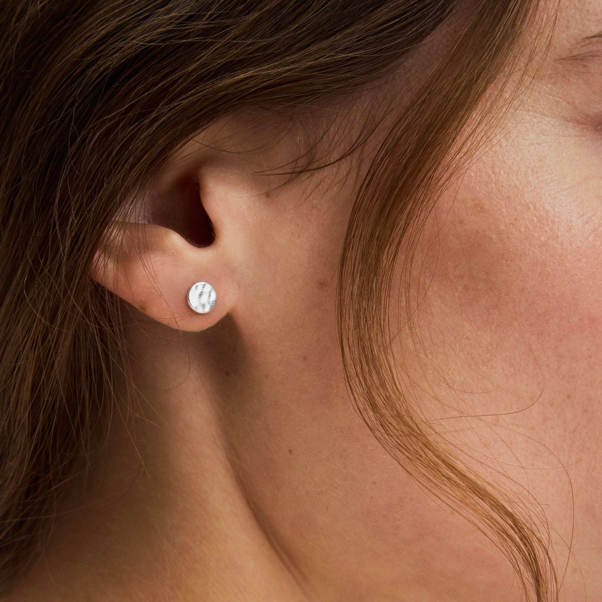 Pernille Corydon Ohrstecker Dot, versilbert