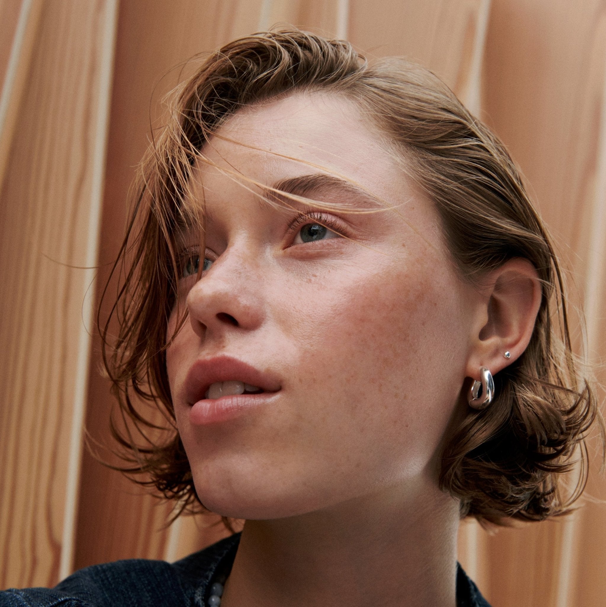 Pernille Corydon Ohrstecker Jupiter, vergoldet