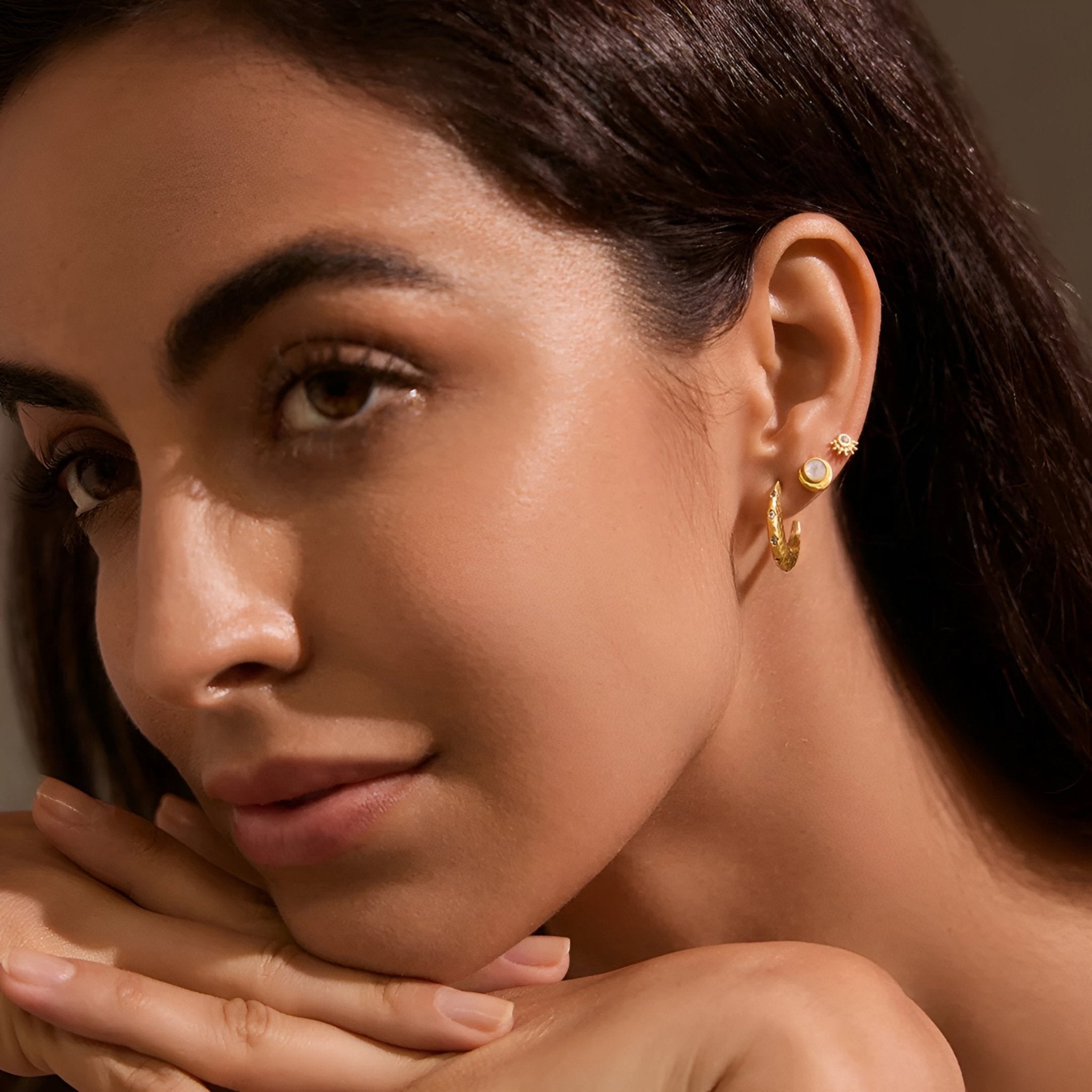 Satya Jewelry Creolen Kindred Spirits Sparkling Moon, vergoldet