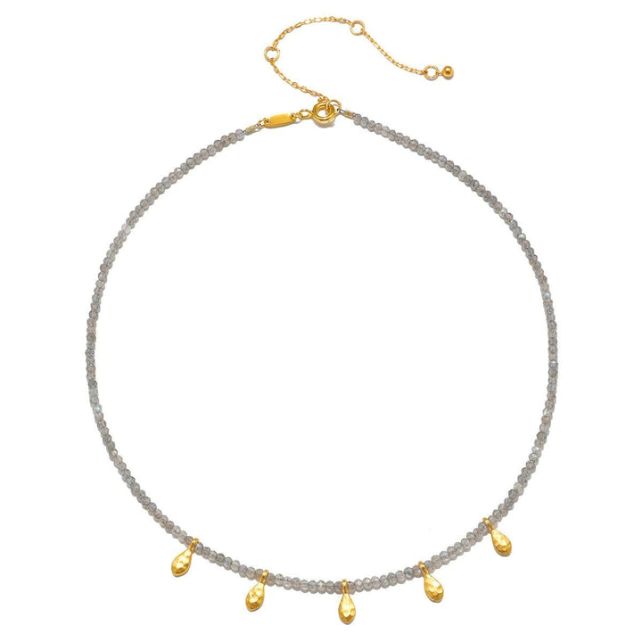 Satya Jewelry Kette Inspired Beginnings Labradorite Petal Beaded, vergoldet