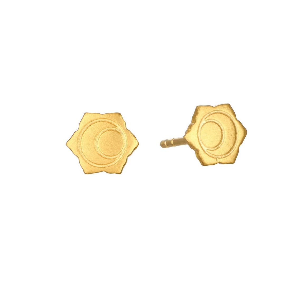 Satya Jewelry Ohrstecker Map of the Self Chakra, vergoldet