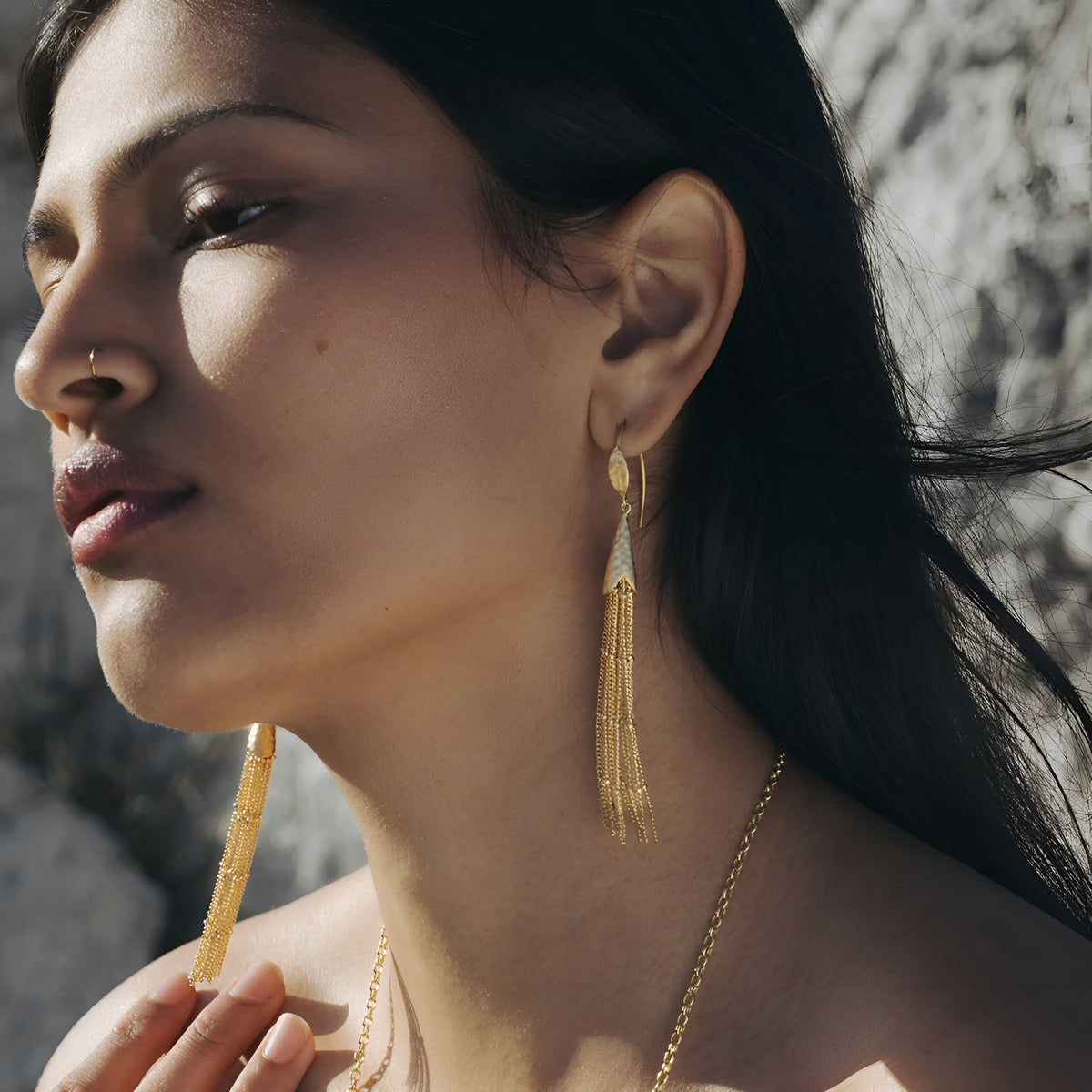 Satya Jewelry Ohrringe Paths in Motion Tassel, vergoldet