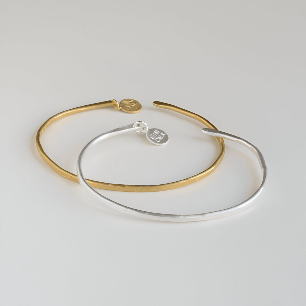 Susi Cala Armreif Kam Bangle, vergoldet