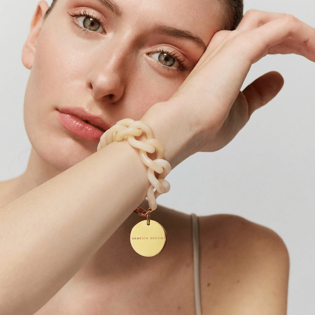 Vanessa Baroni Armband Flat Chain, latte marble, vergoldet