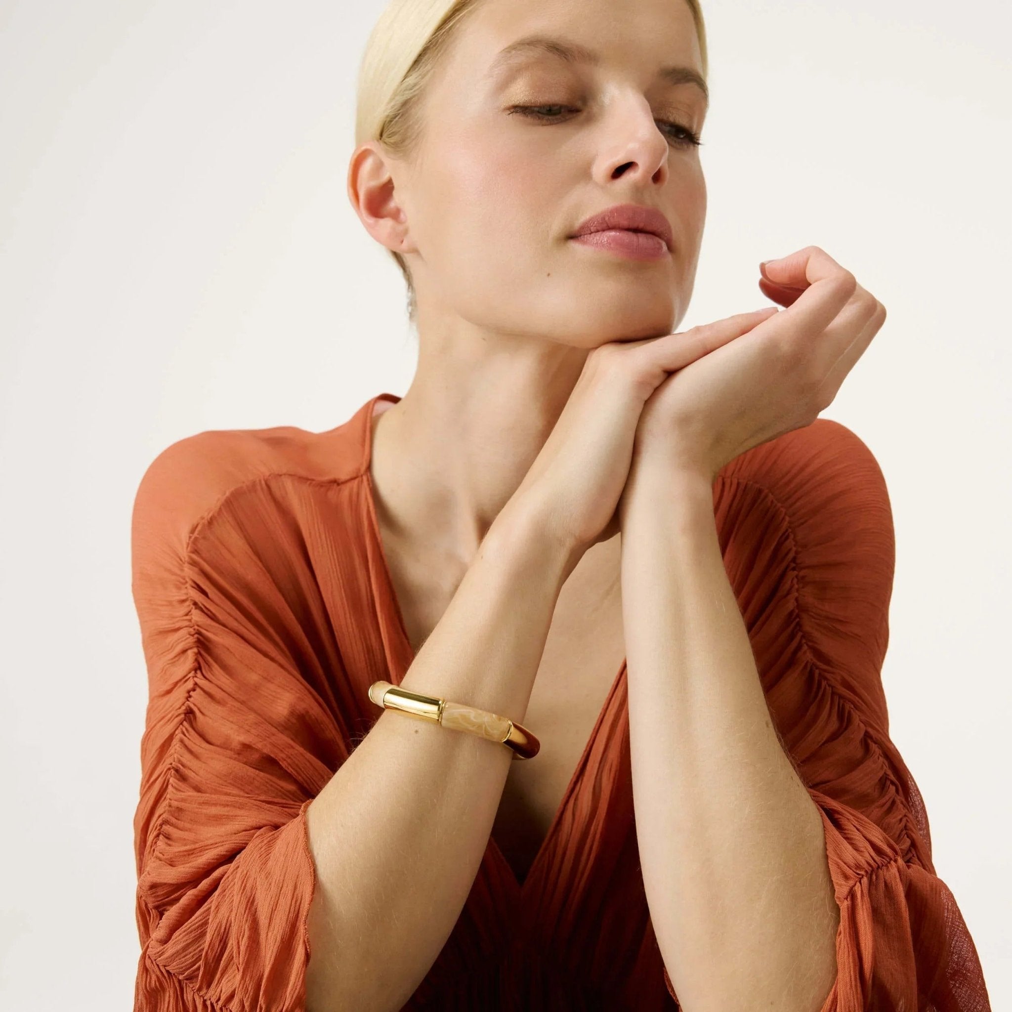 Vanessa Baroni Armband Flex gold, creme brulee marble, vergoldet