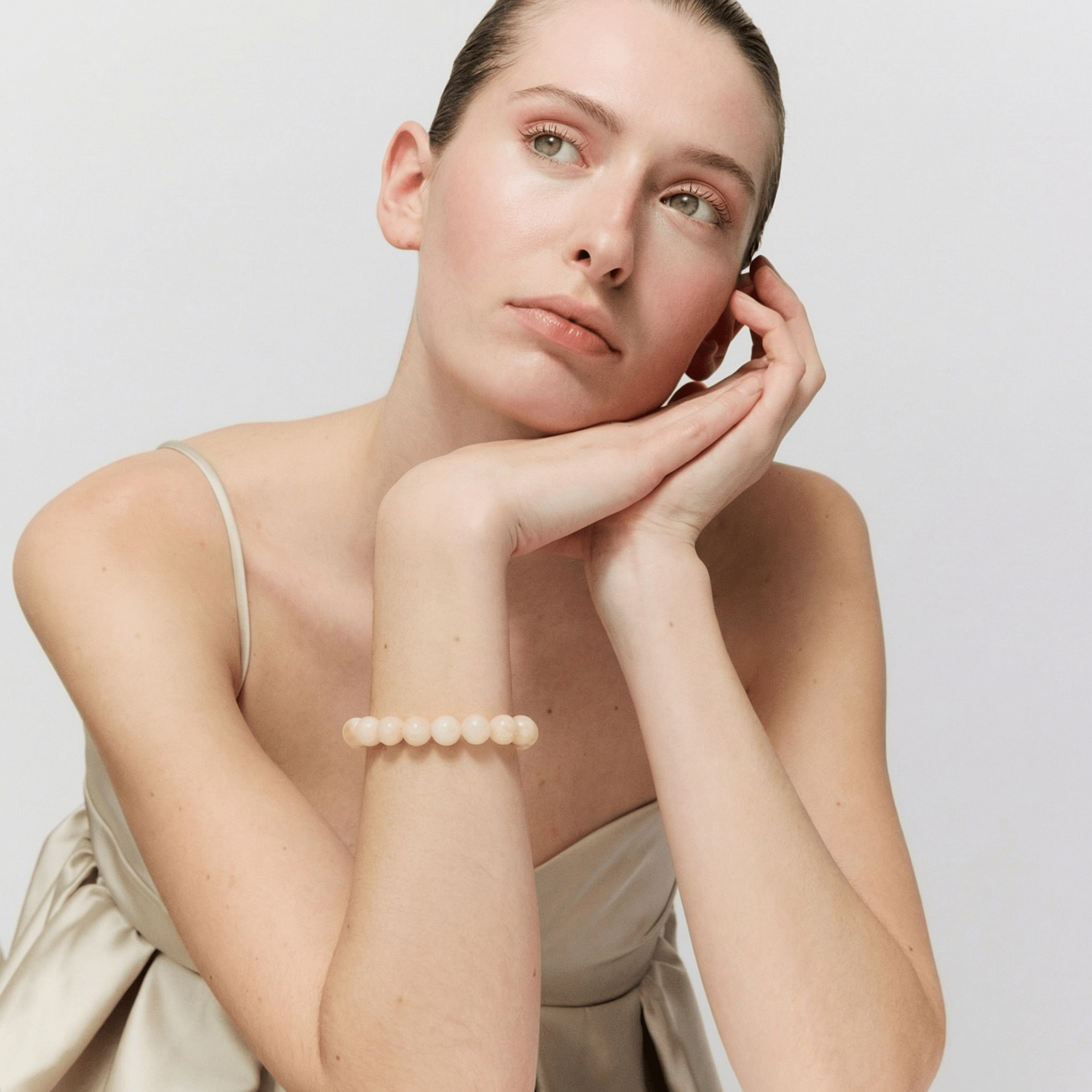 Vanessa Baroni Armband Mini Beads Flex, latte marble, vergoldet