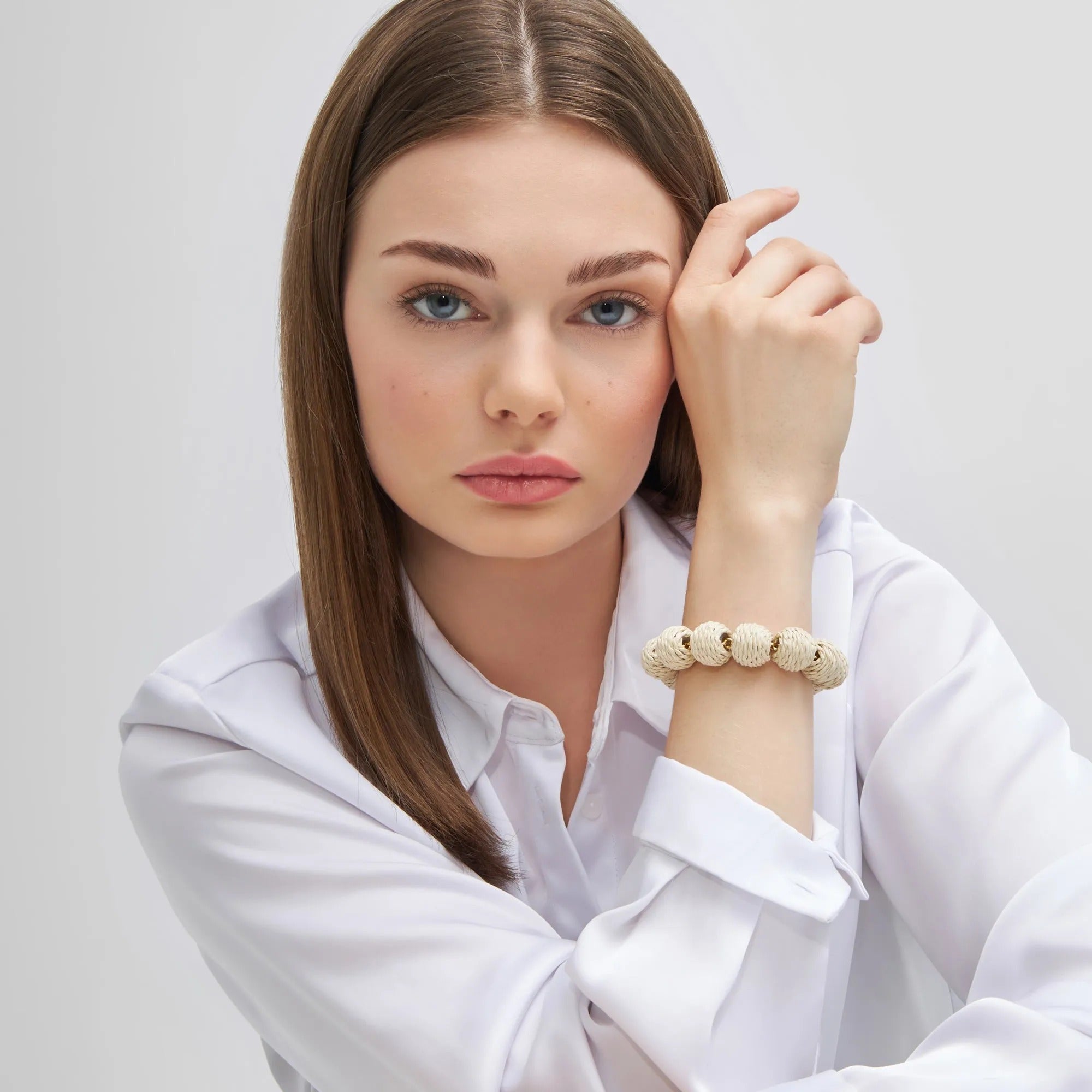 Vanessa Baroni Armband Raffia Small Beads, sand, vergoldet