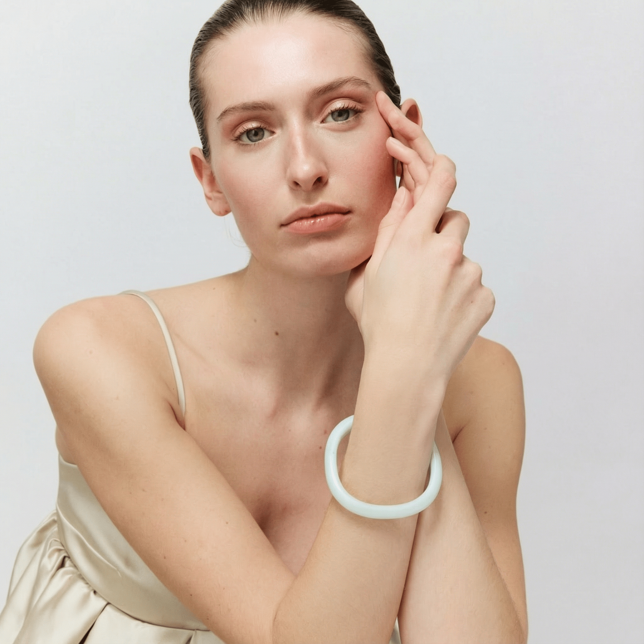 Vanessa Baroni Armreif Soft Edge, cloud marble