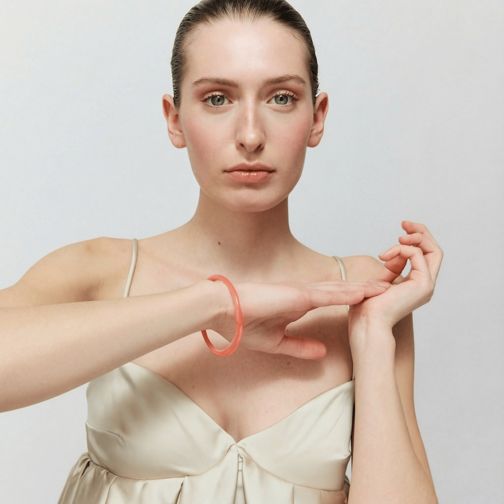 Vanessa Baroni Armreif Thin Loop, watermelon marble