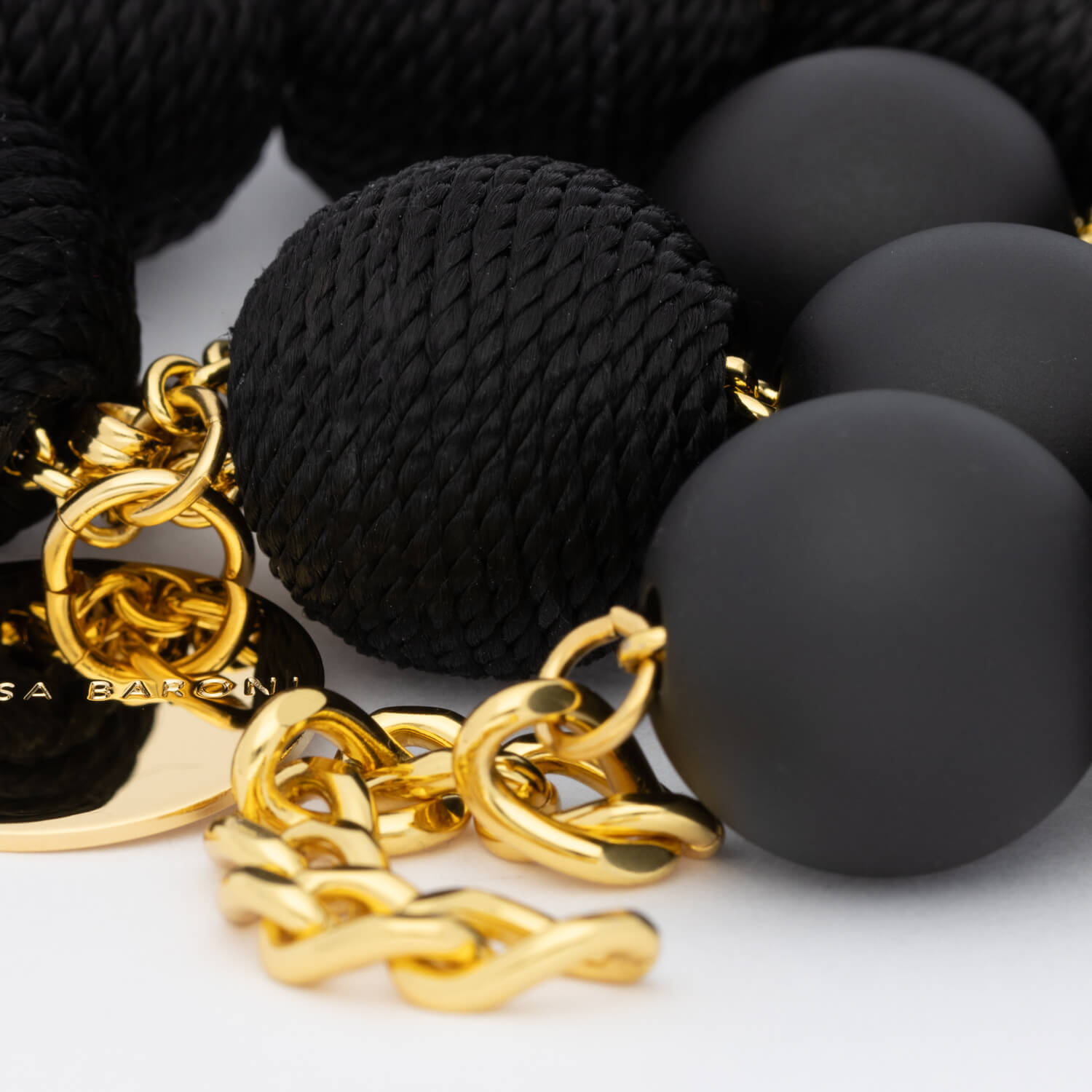 Vanessa Baroni Kette Wrapped Beads, matt black, vergoldet