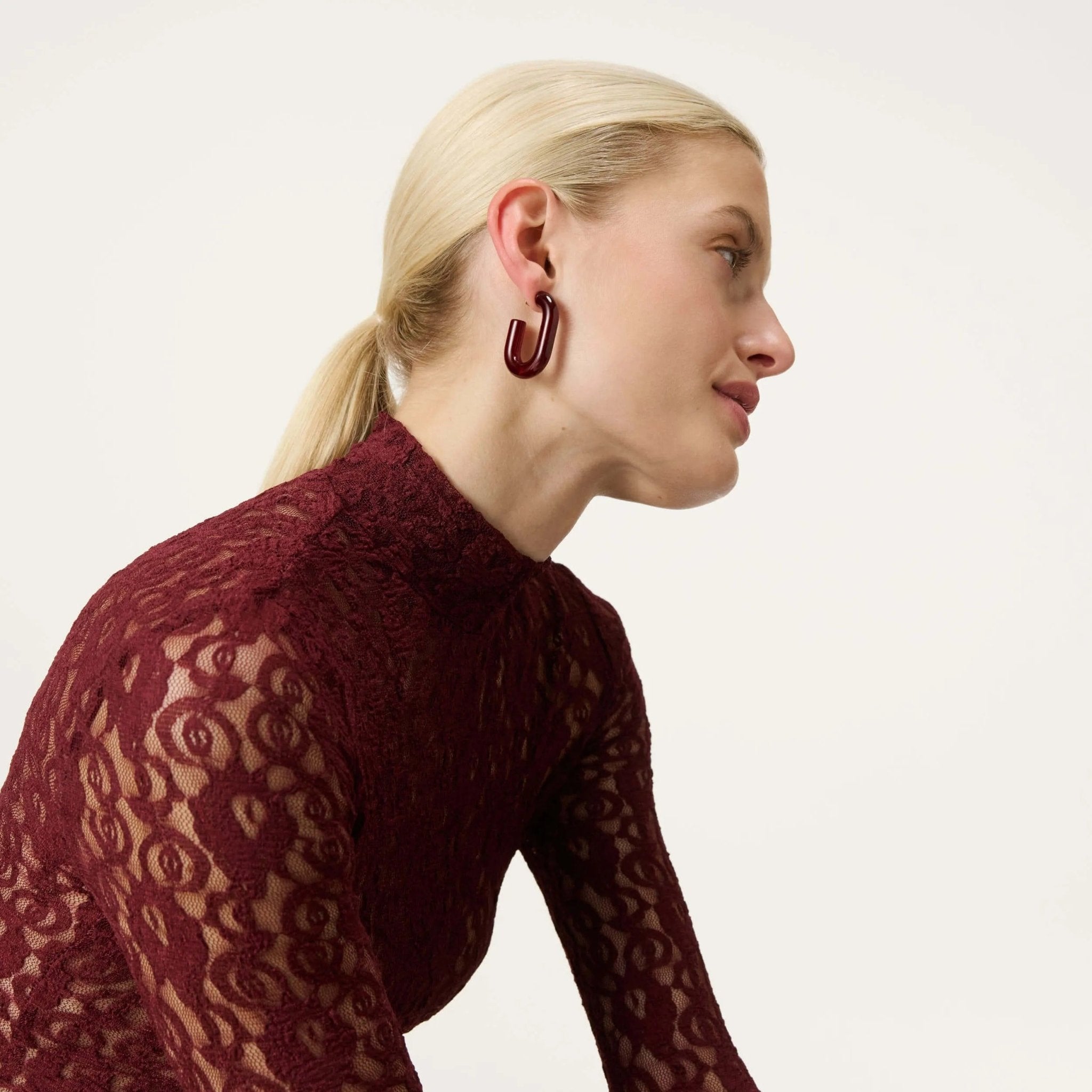 Vanessa Baroni Ohrringe New Oval, bordeaux marble, vergoldet