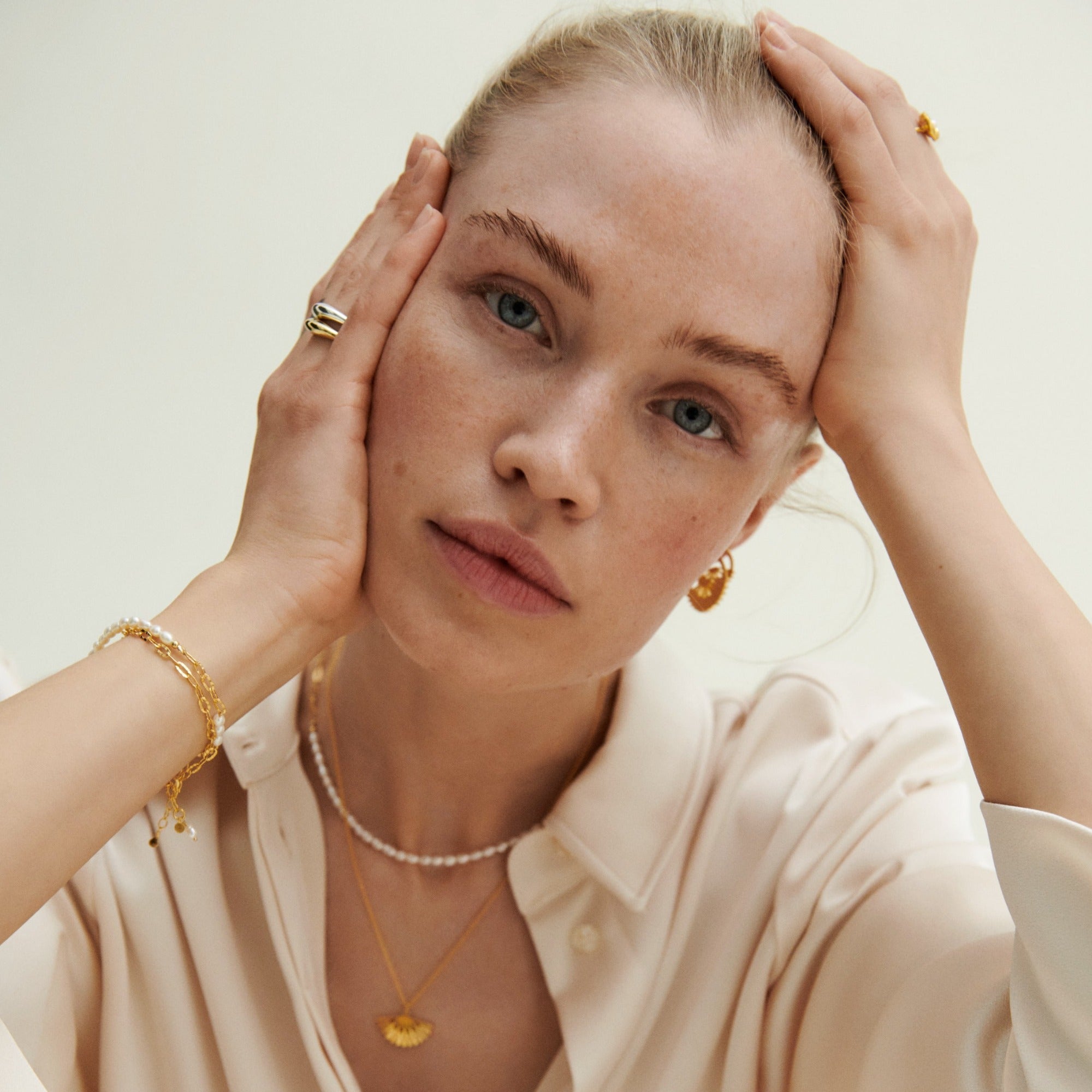 Pernille Corydon Ring Globe, vergoldet