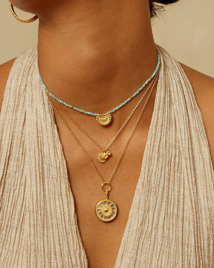 Satya Jewelry Kette Enlightened Journey Mandala Lotus Charm, vergoldet