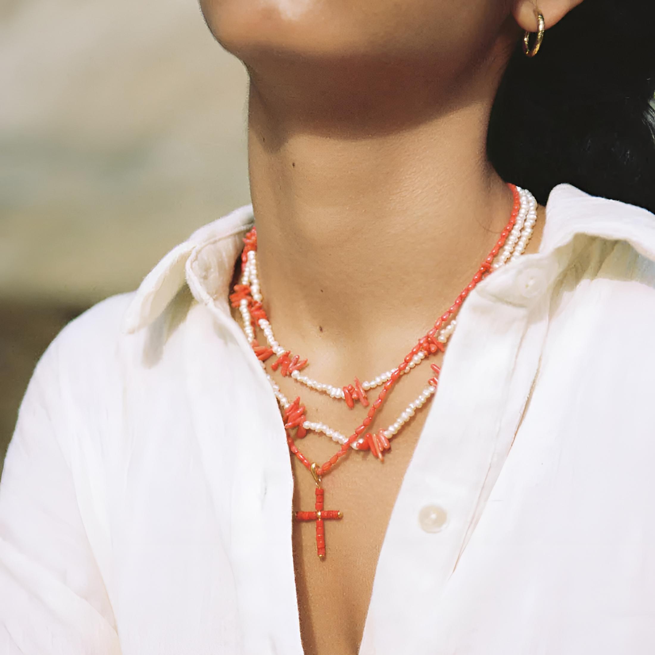 Alhaja Kette Cruz Coral Choker, vergoldet