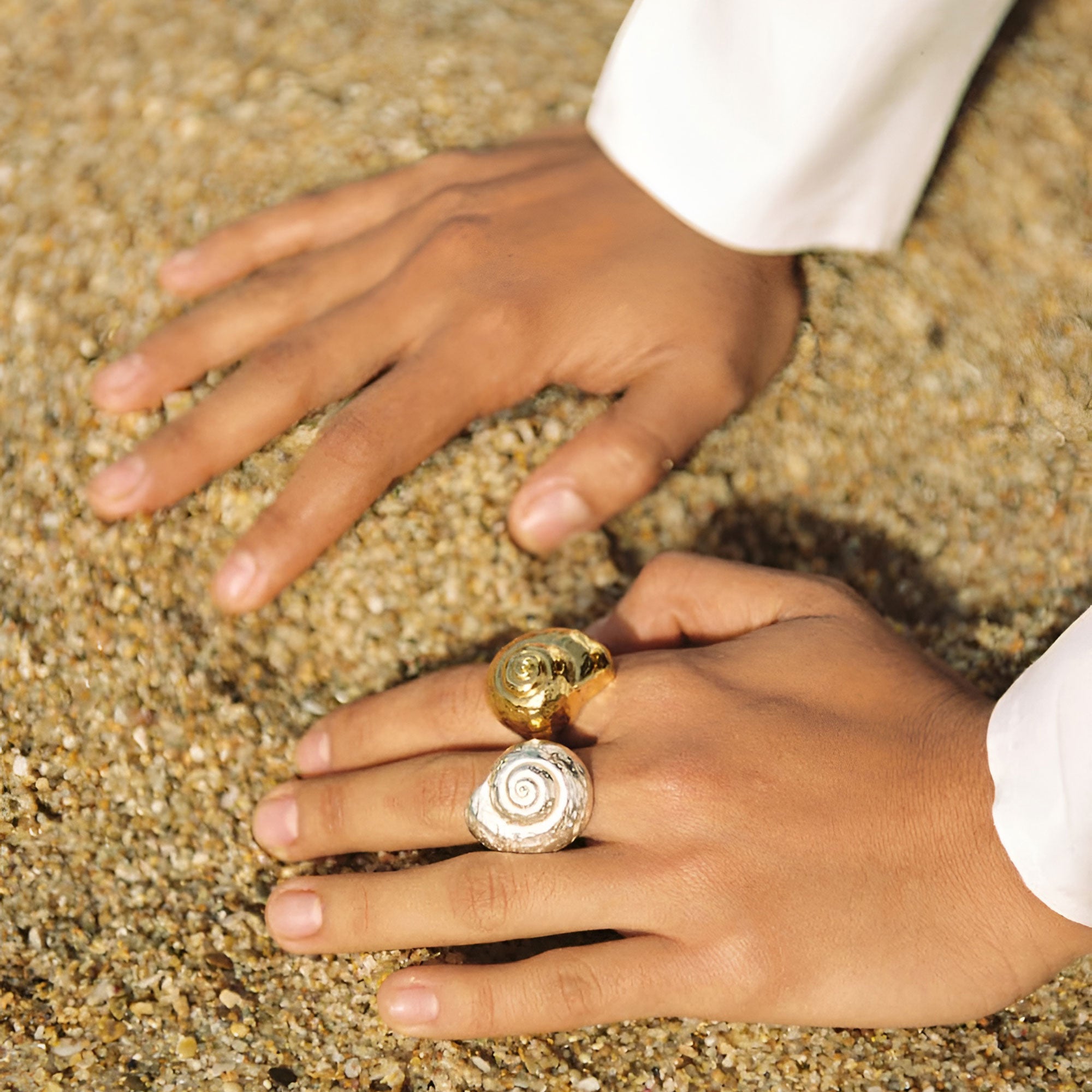 Alhaja Ring Caracola, vergoldet