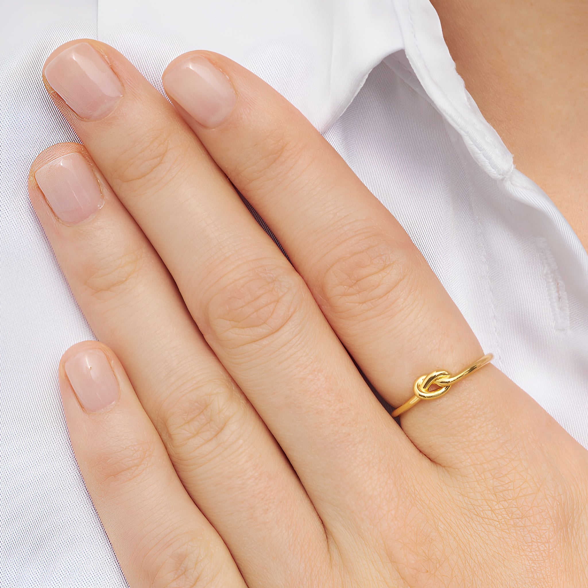 Lulu Copenhagen Ring Love Knot, vergoldet