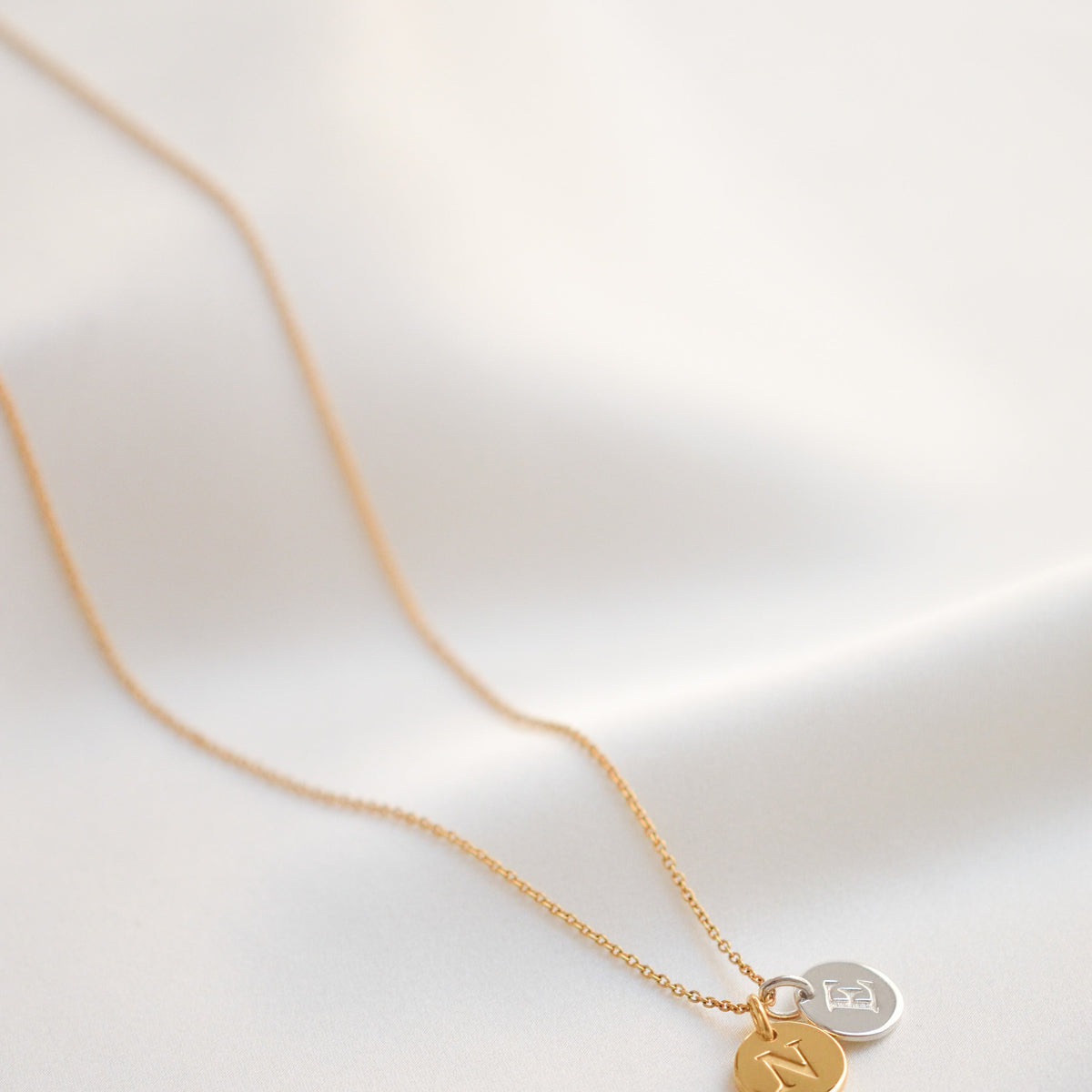 Syster P Kette Beloved Short Oval, vergoldet