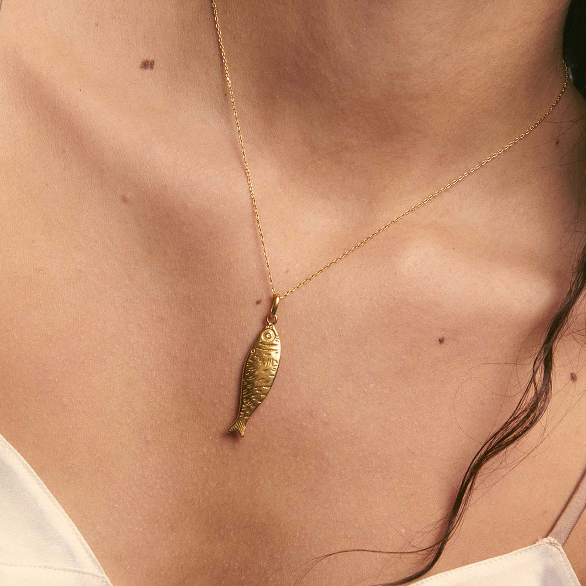 Alhaja Kette Sardinas, vergoldet