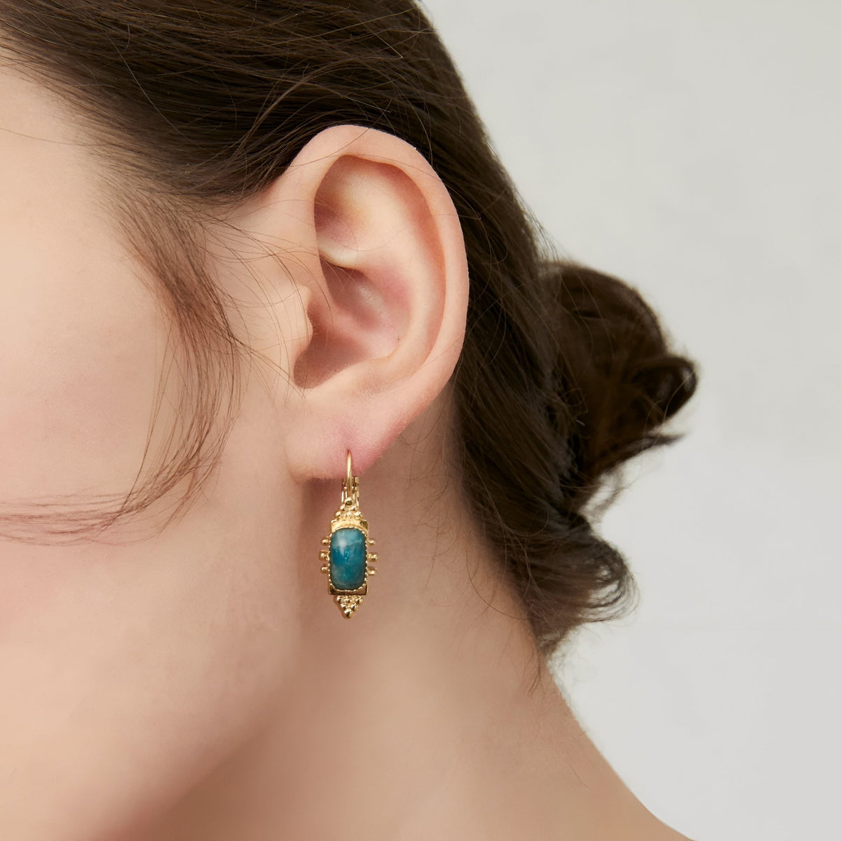 #farbe_blue apatite