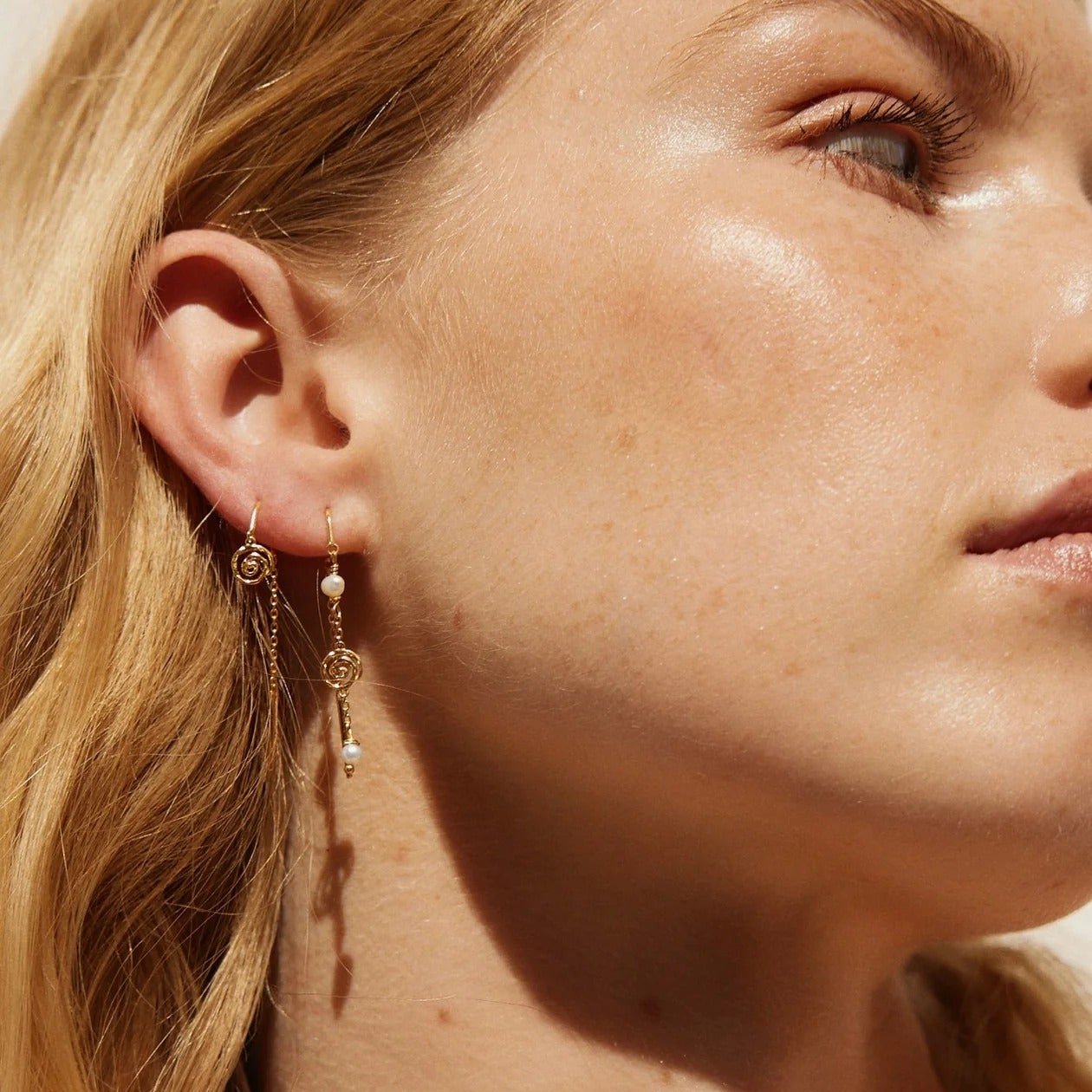 Jeberg Jewellery Ohrringe Pirouette Pearl Chain, Silber