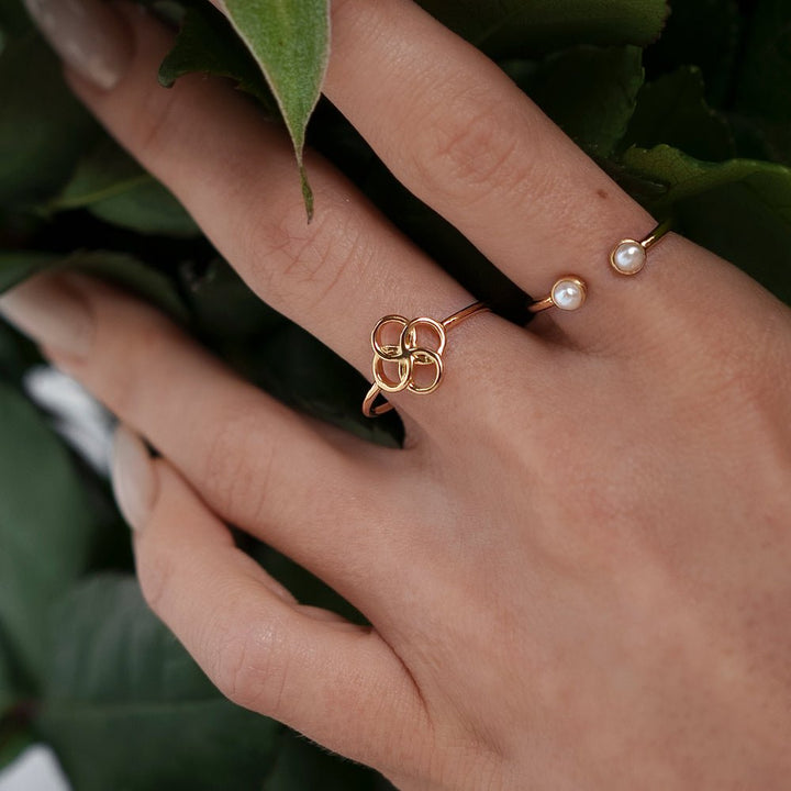 Leaf Ring Clover Charm, vergoldet