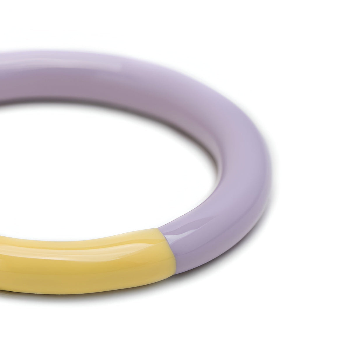 #farbe_pale yellow, purple