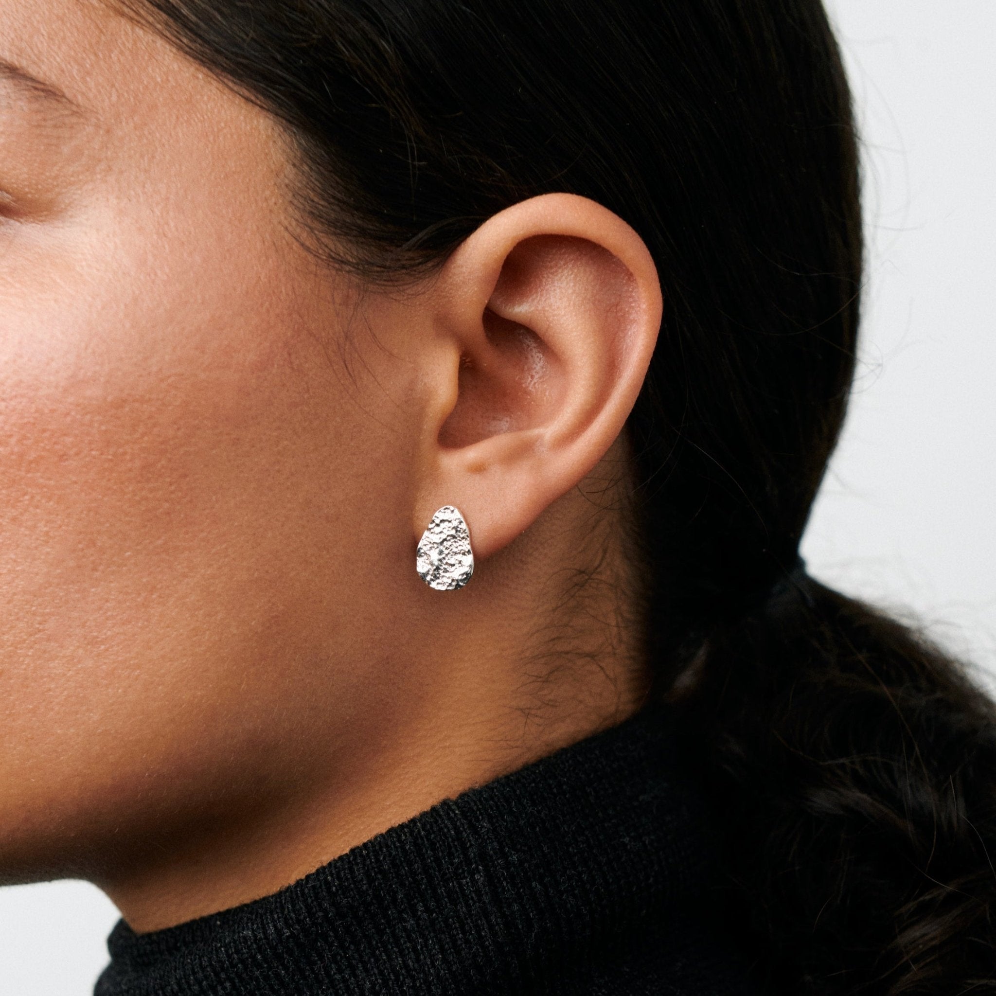 Pernille Corydon Ohrstecker Nature, Silber