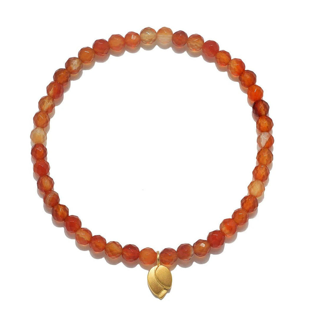 Satya Jewelry Armband Rooted in Strength Lotus Carnelian, vergoldet