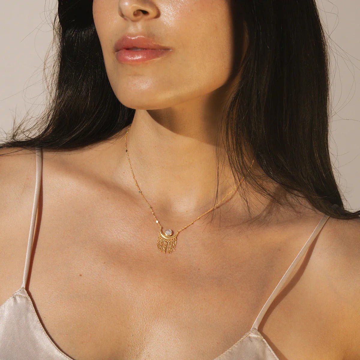 Satya Jewelry Kette Cascade of Starlight Moonstone Fringe, vergoldet