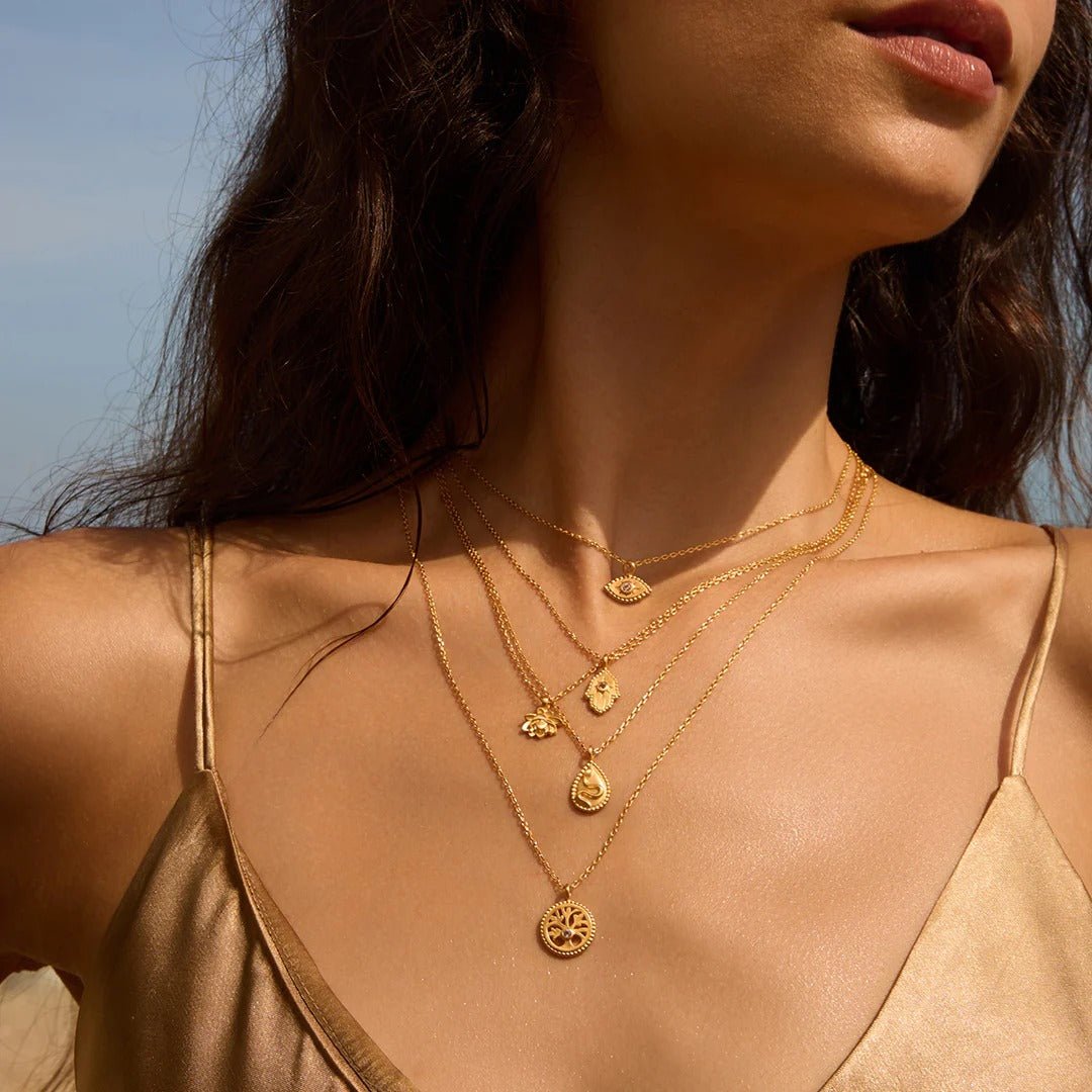 Satya Jewelry Kette Firmly Rooted White Topaz Tree of Life, vergoldet