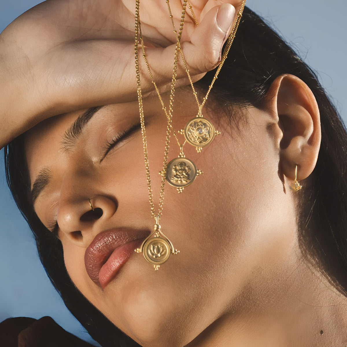 Satya Jewelry Kette Manifesting Abundance Goddess Lakshmi Coin, vergoldet