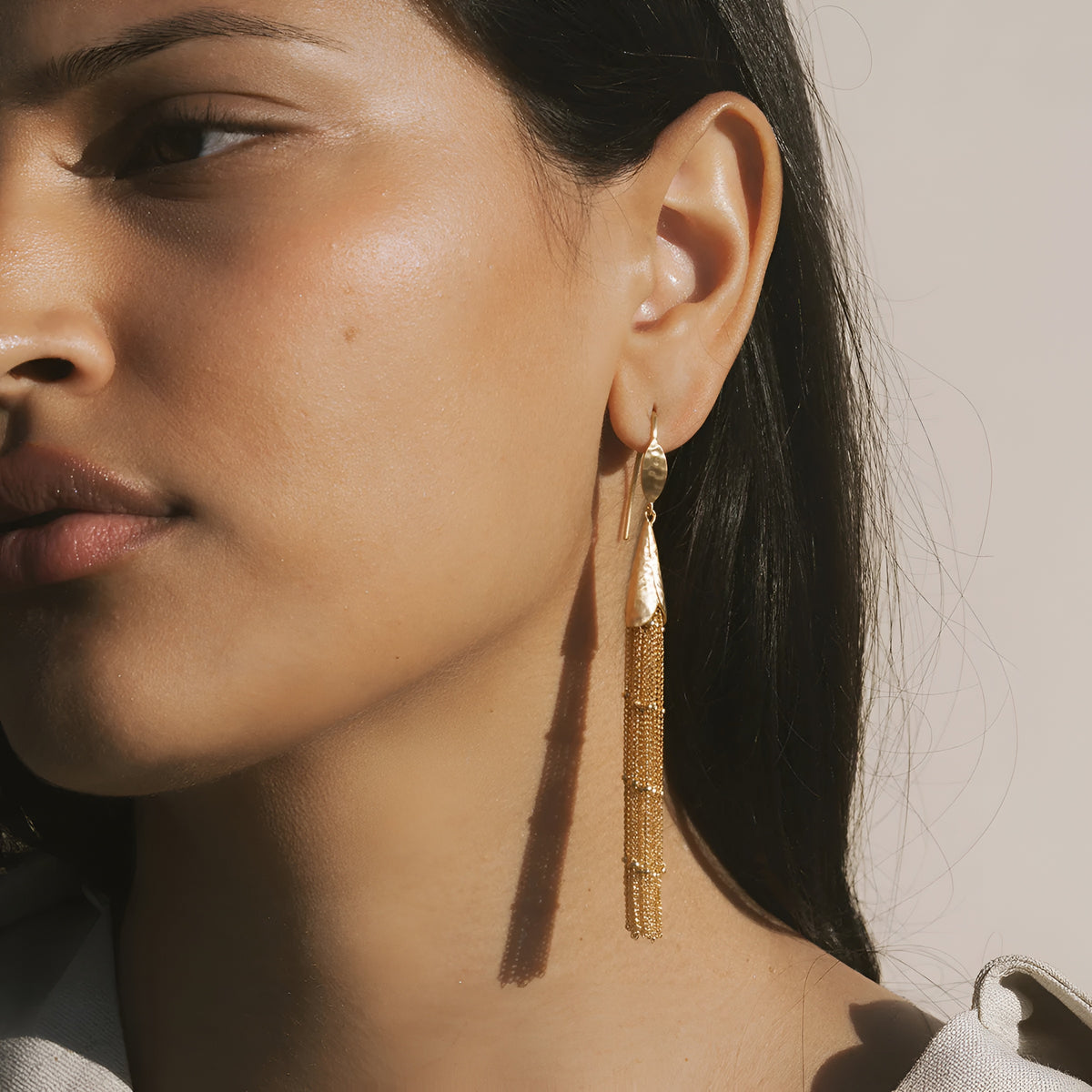 Satya Jewelry Ohrringe Paths in Motion Tassel, vergoldet