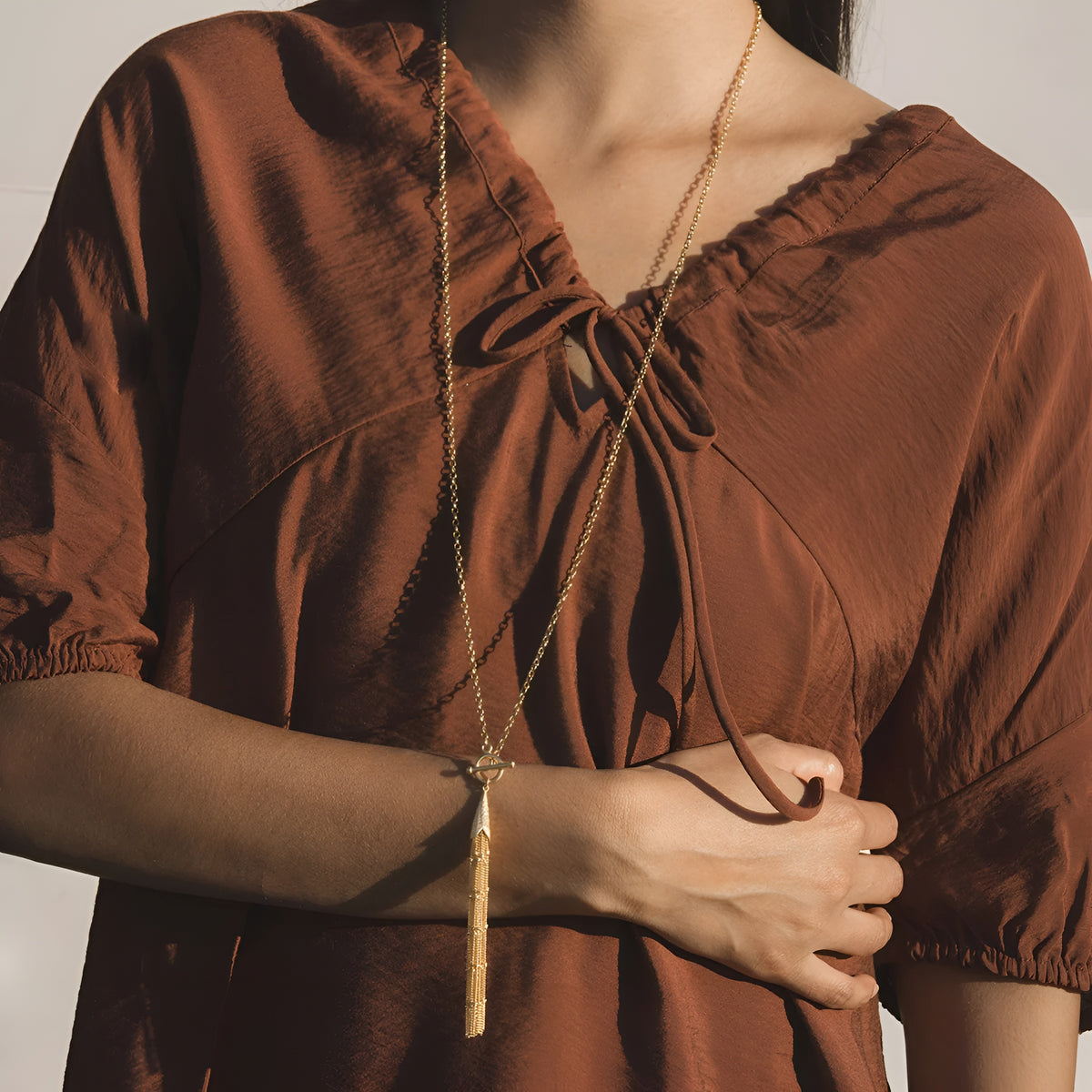 Satya Jewelry Kette Paths in Motion Tassel Toggle, vergoldet