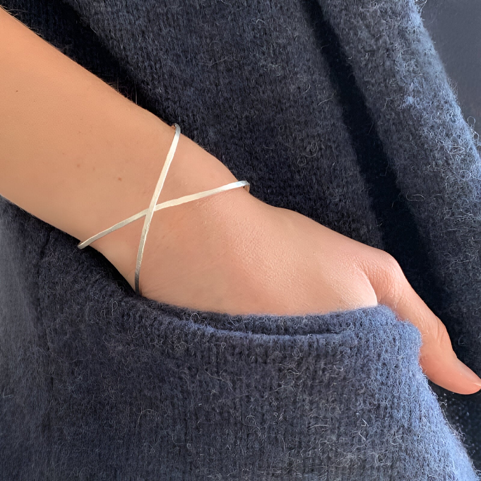 Susi Cala Armreif A Kind of Magic Cross Infinite Bangle, Silber