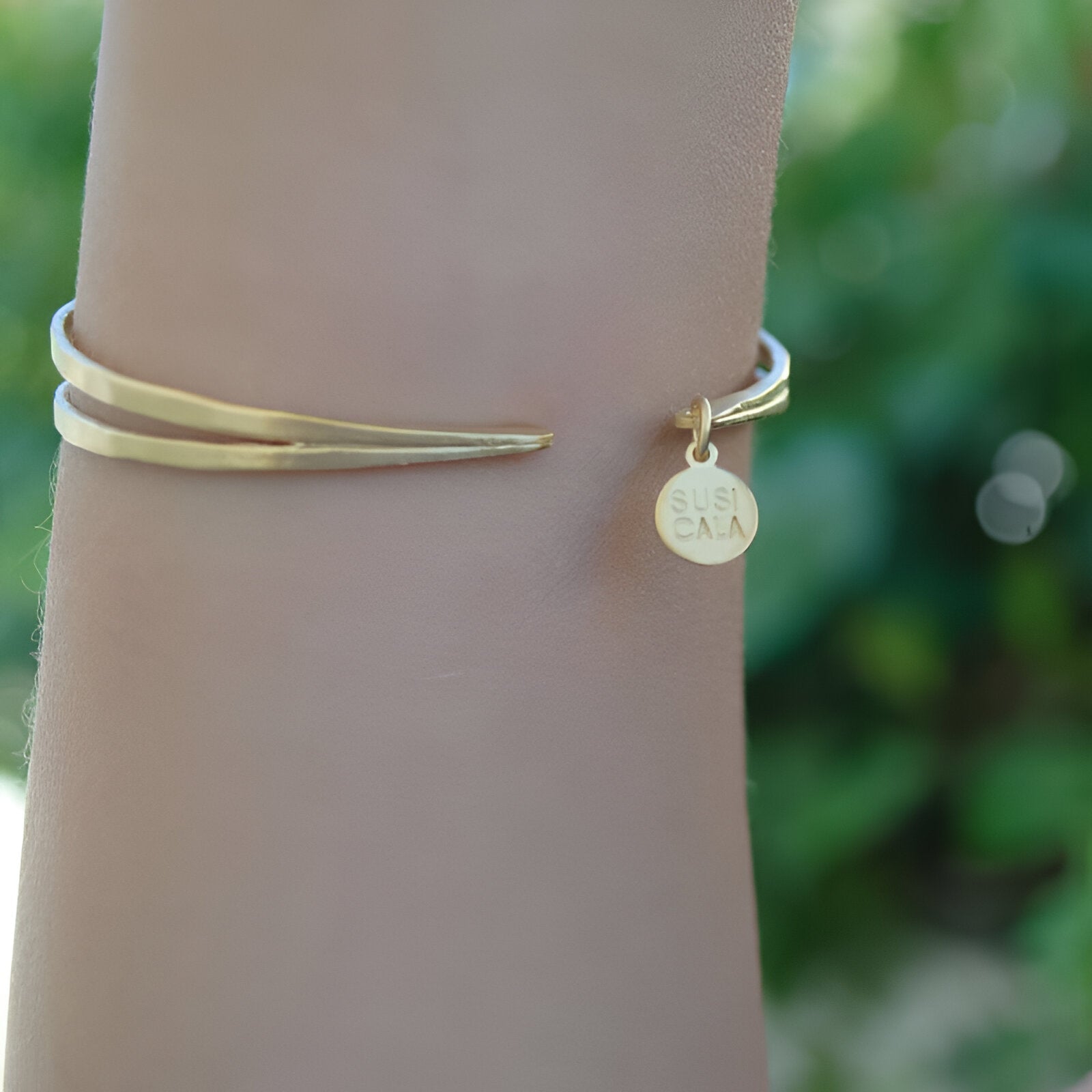 Susi Cala Armreif Kam Double Bangle, vergoldet