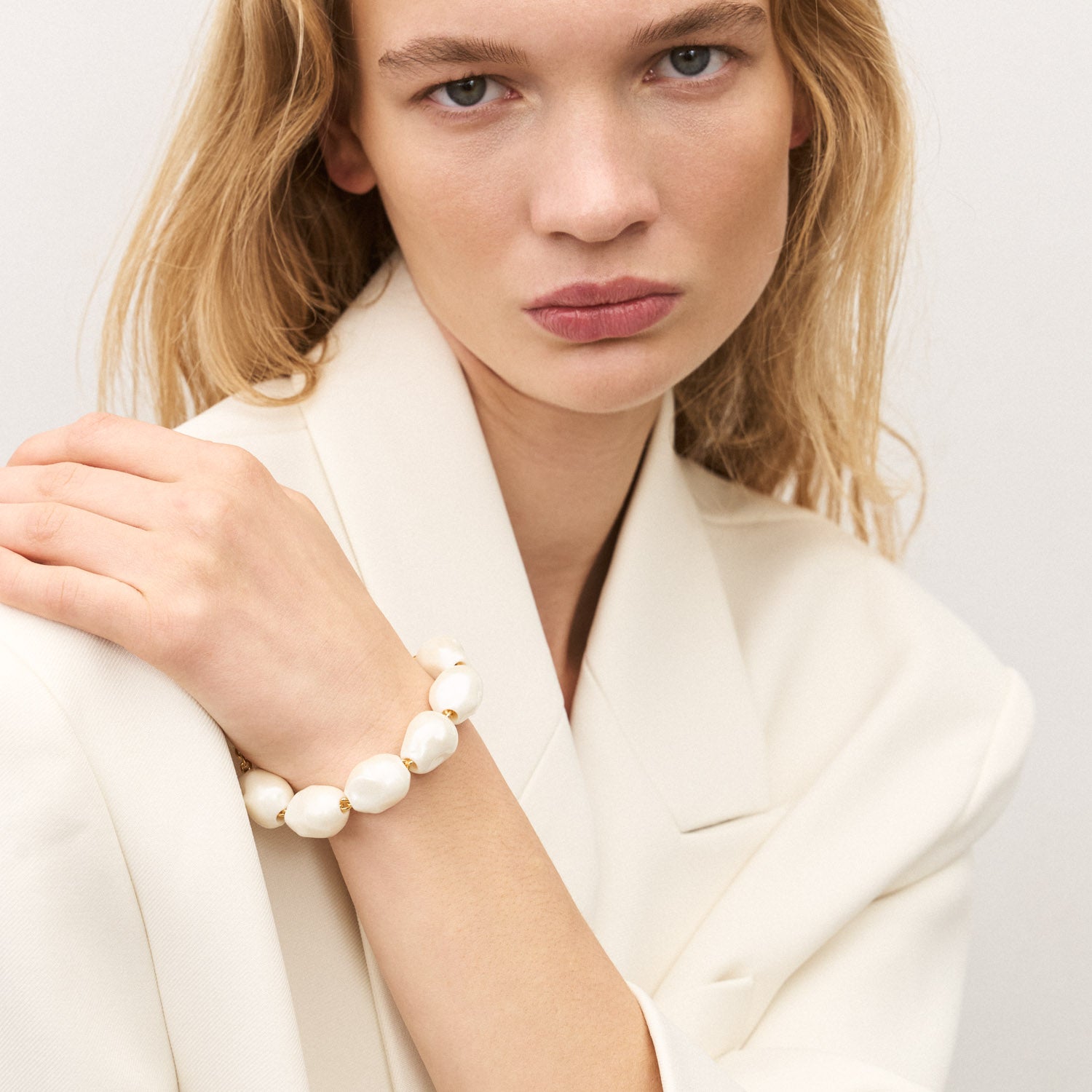 Vanessa Baroni Armband Organic Pearl, pearl, vergoldet