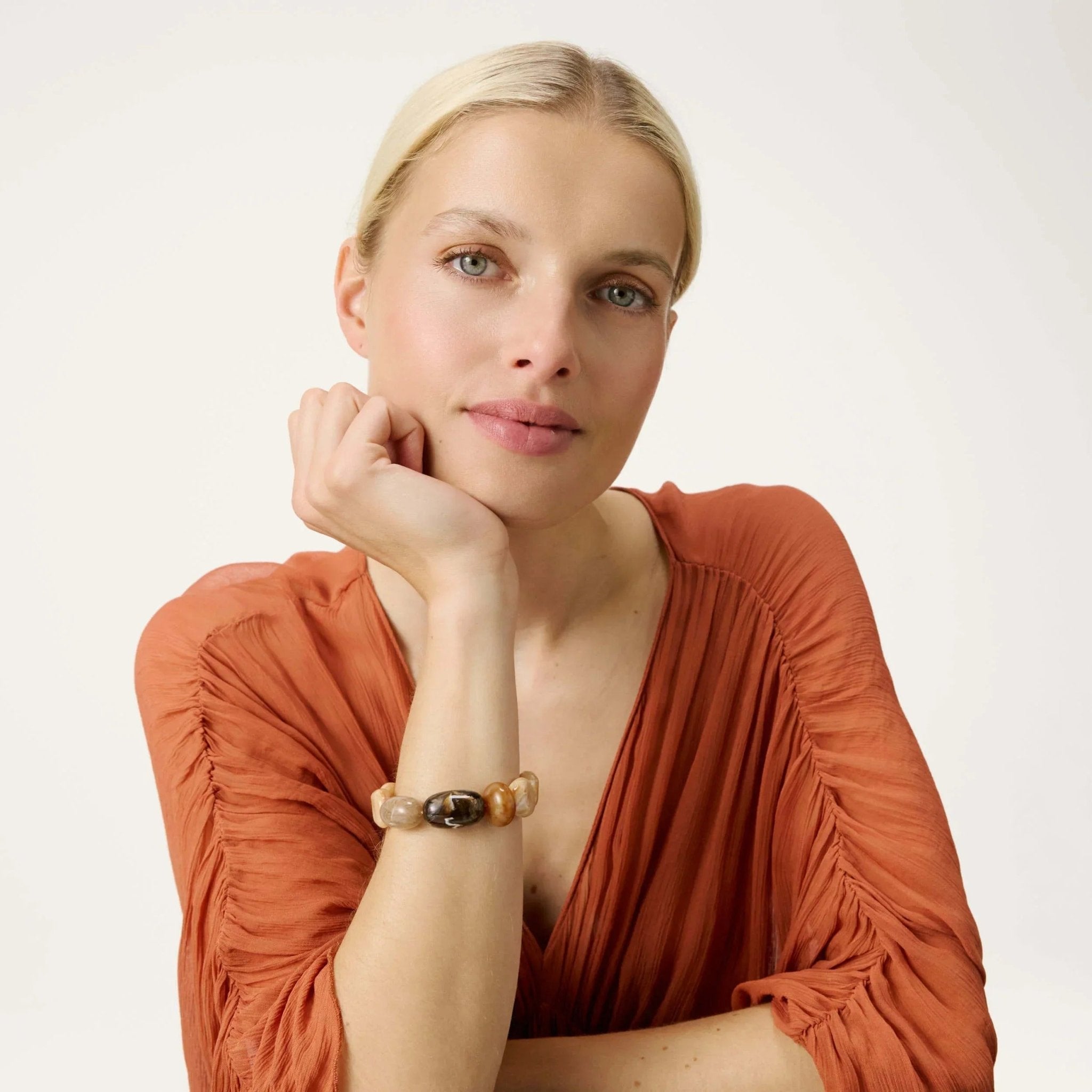 Vanessa Baroni Armband Unique Flex, creme brulee marble, vergoldet