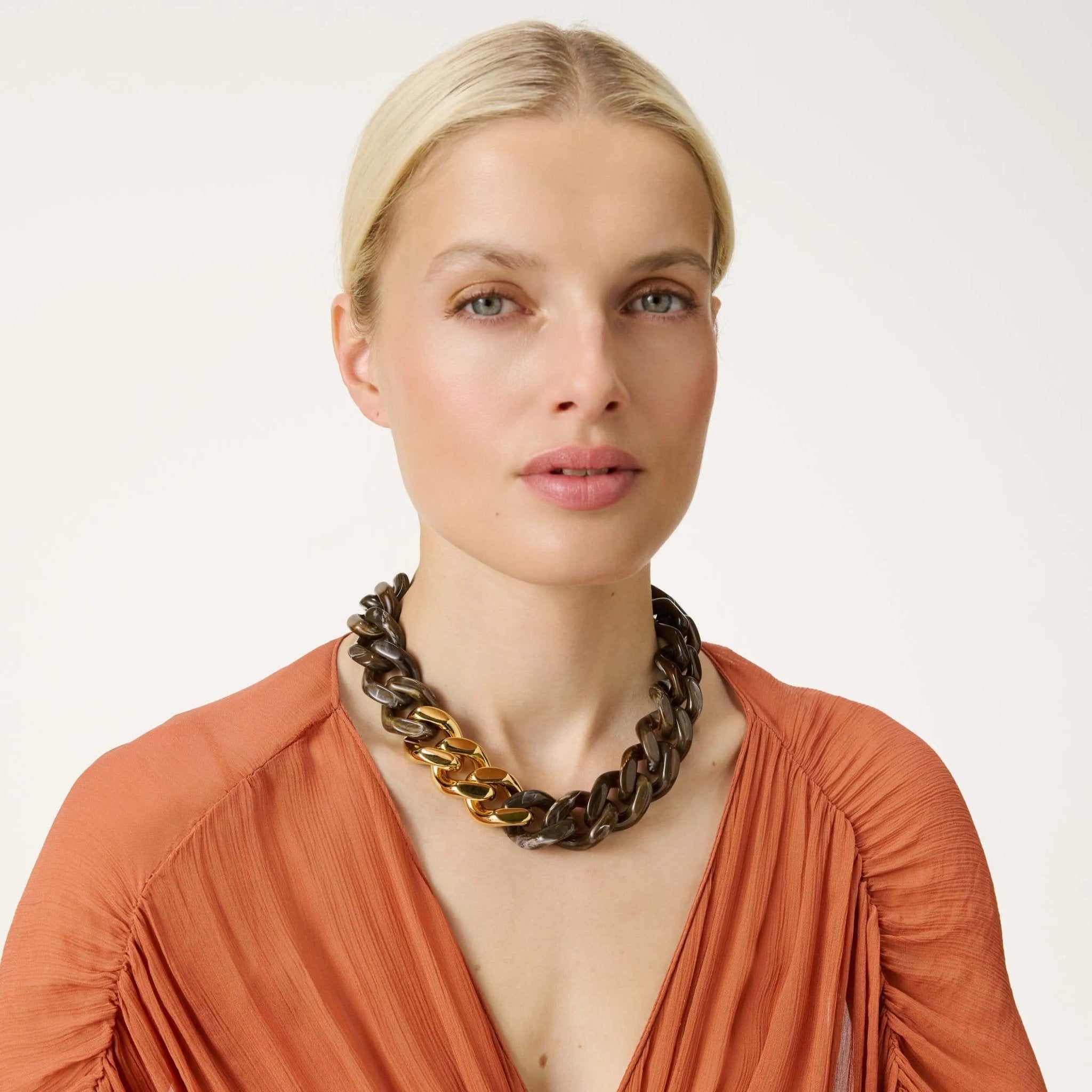 Vanessa Baroni Kette Flat Chain with gold, dark brown marble, vergoldet