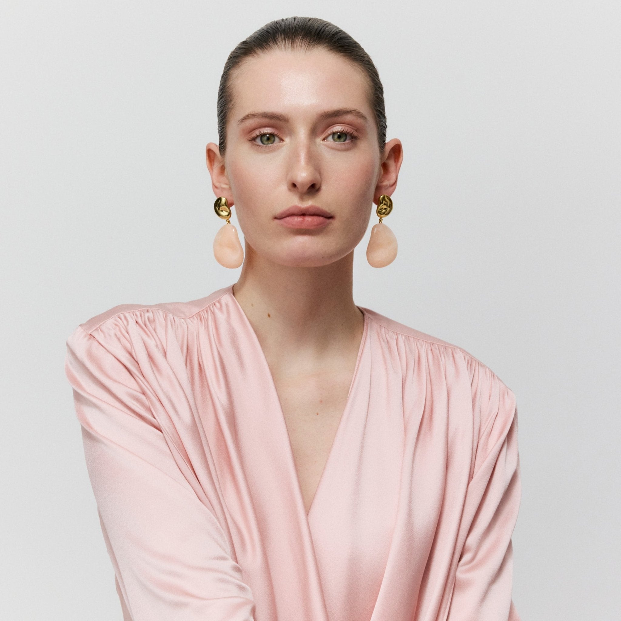 Vanessa Baroni Ohrringe Double Nugget, gold - peach sorbet, vergoldet