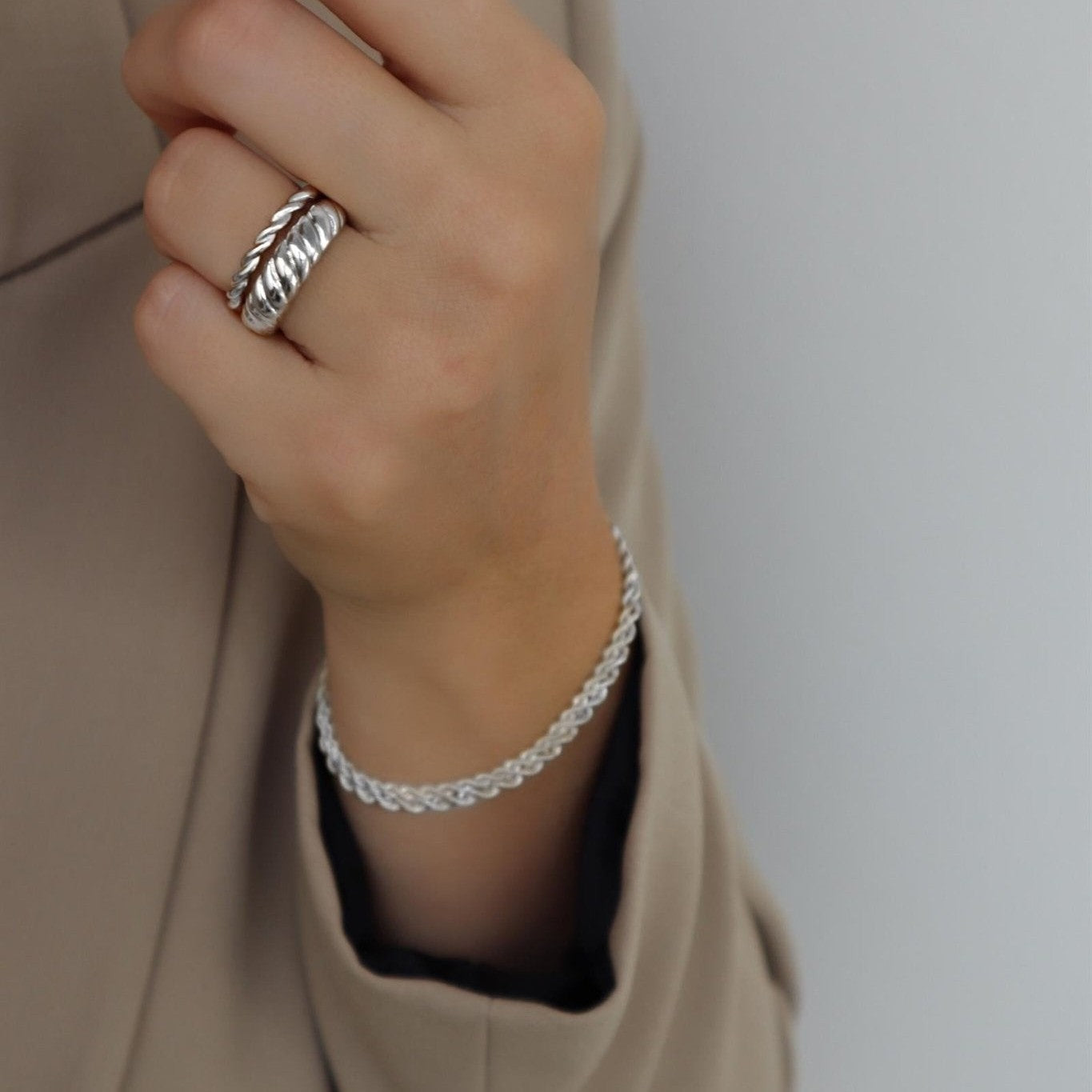 Jeberg Jewellery Ring Twisted Dome, Silber