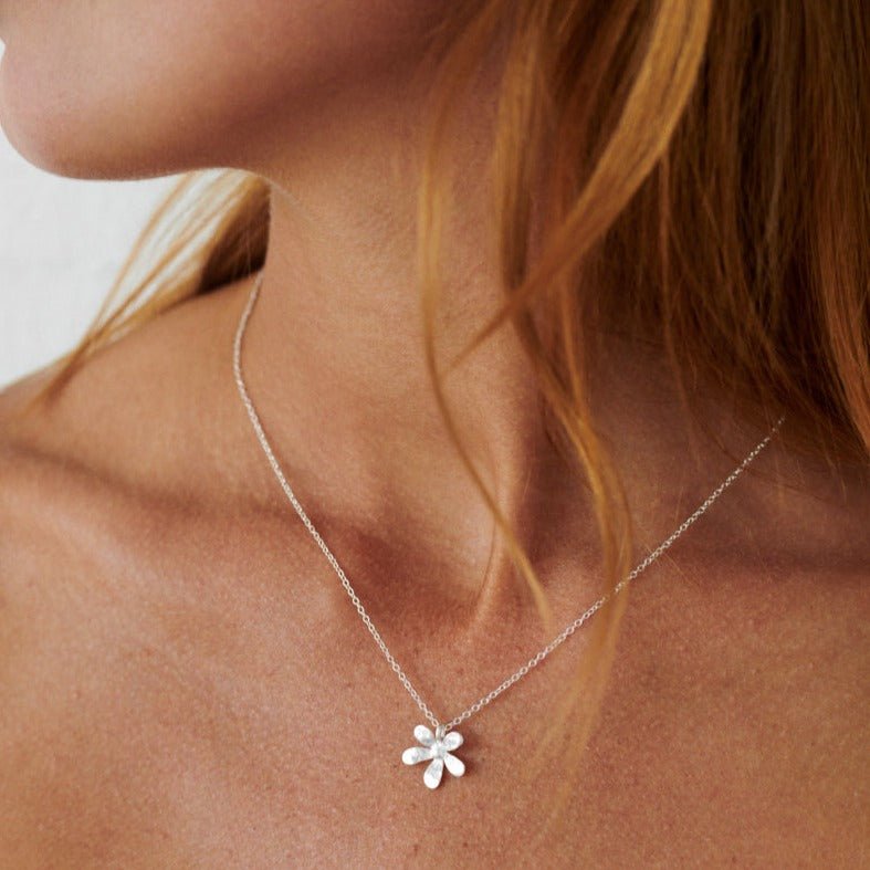 Pernille Corydon Kette Wild Poppy, Silber