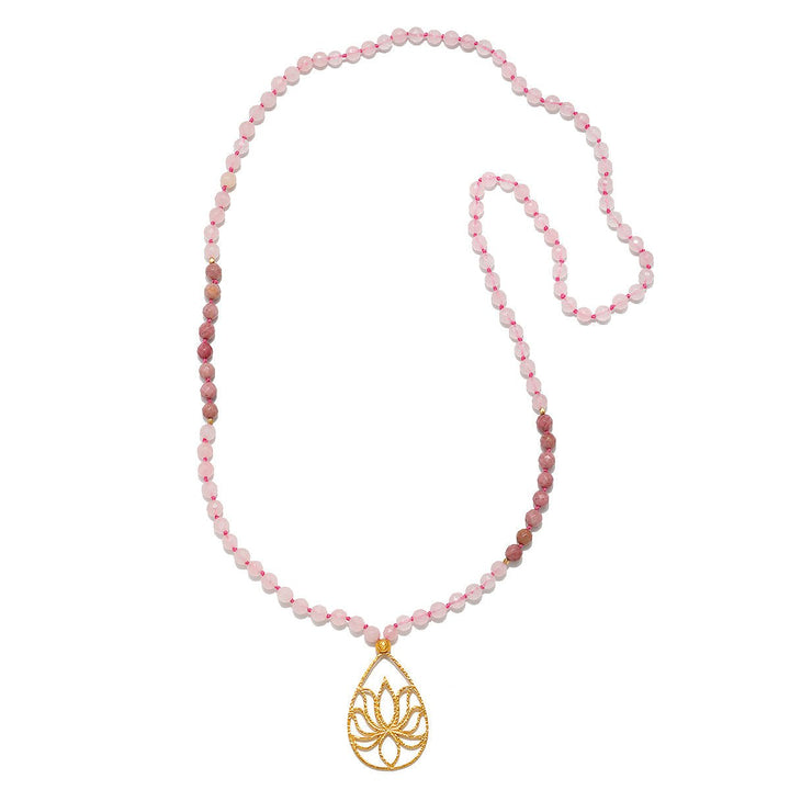 Satya Jewelry Kette Bloom In Love Rose Quartz Lotus Mala, vergoldet