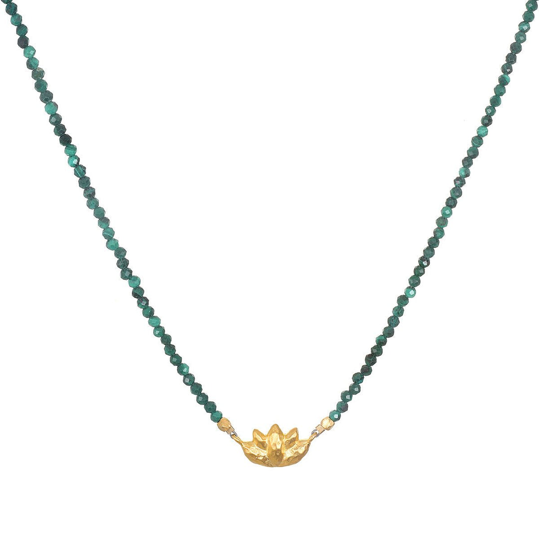 Satya Jewelry Kette Embark on Healing Lotus Malachite Choker, vergoldet